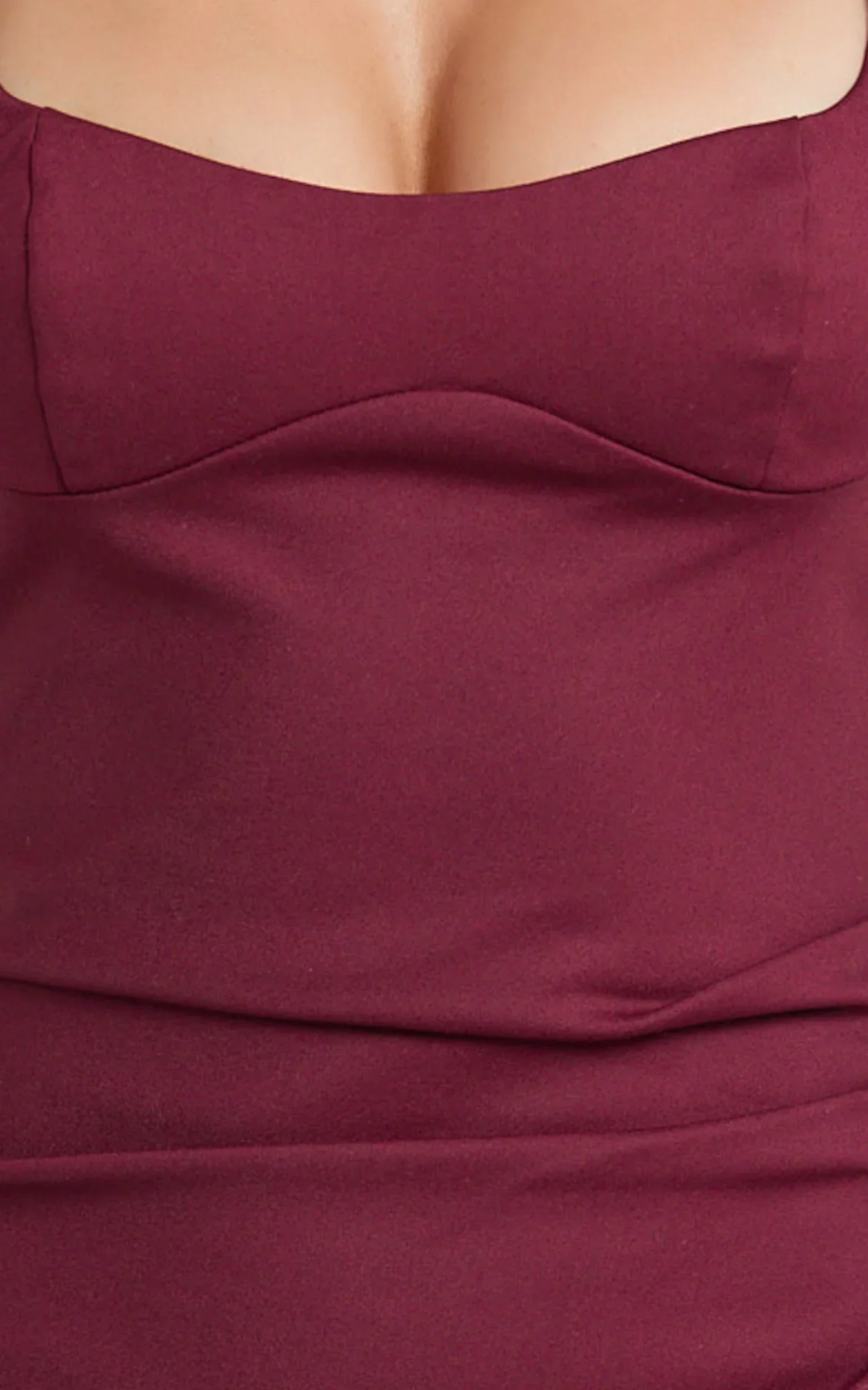 Benita Midi Dress - Scoop Neck Ruched Fitted Dress in Wine