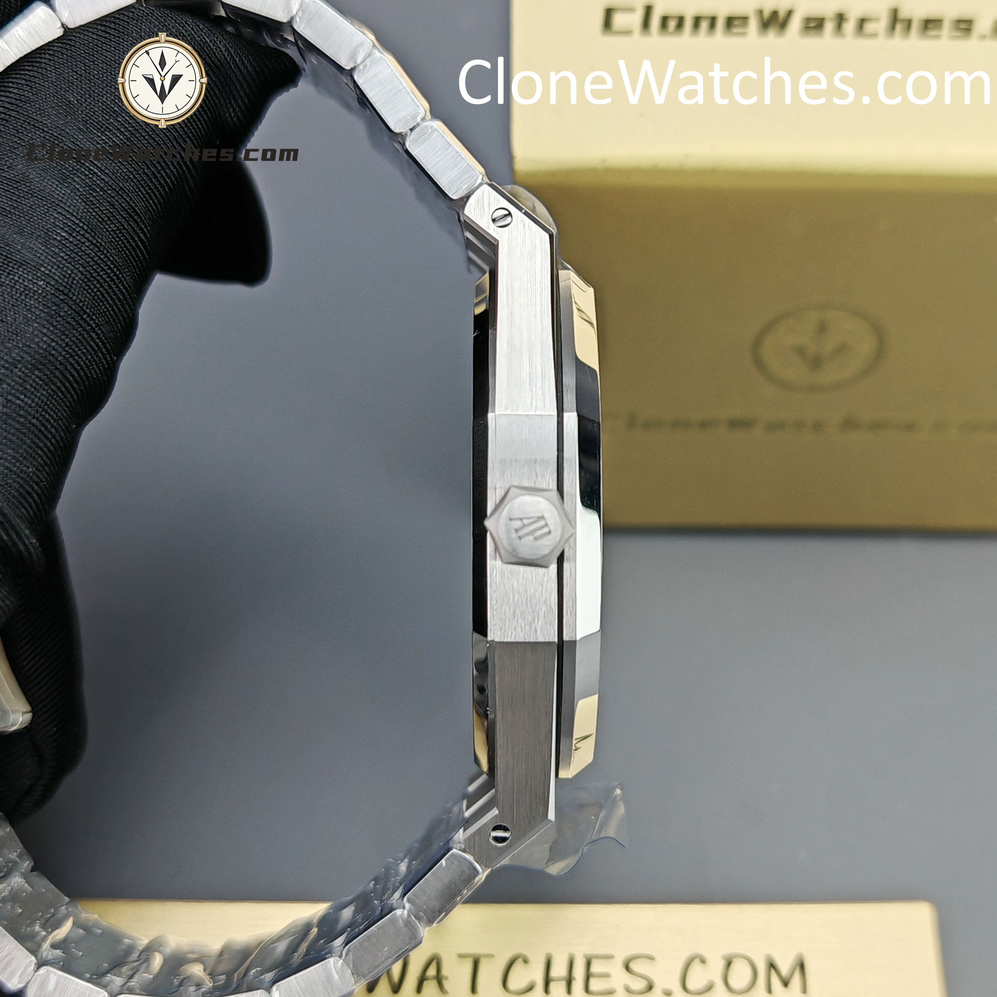 Audemars Piguet Super Clone Watches 1:1 Royal Oak 15400 White Dial