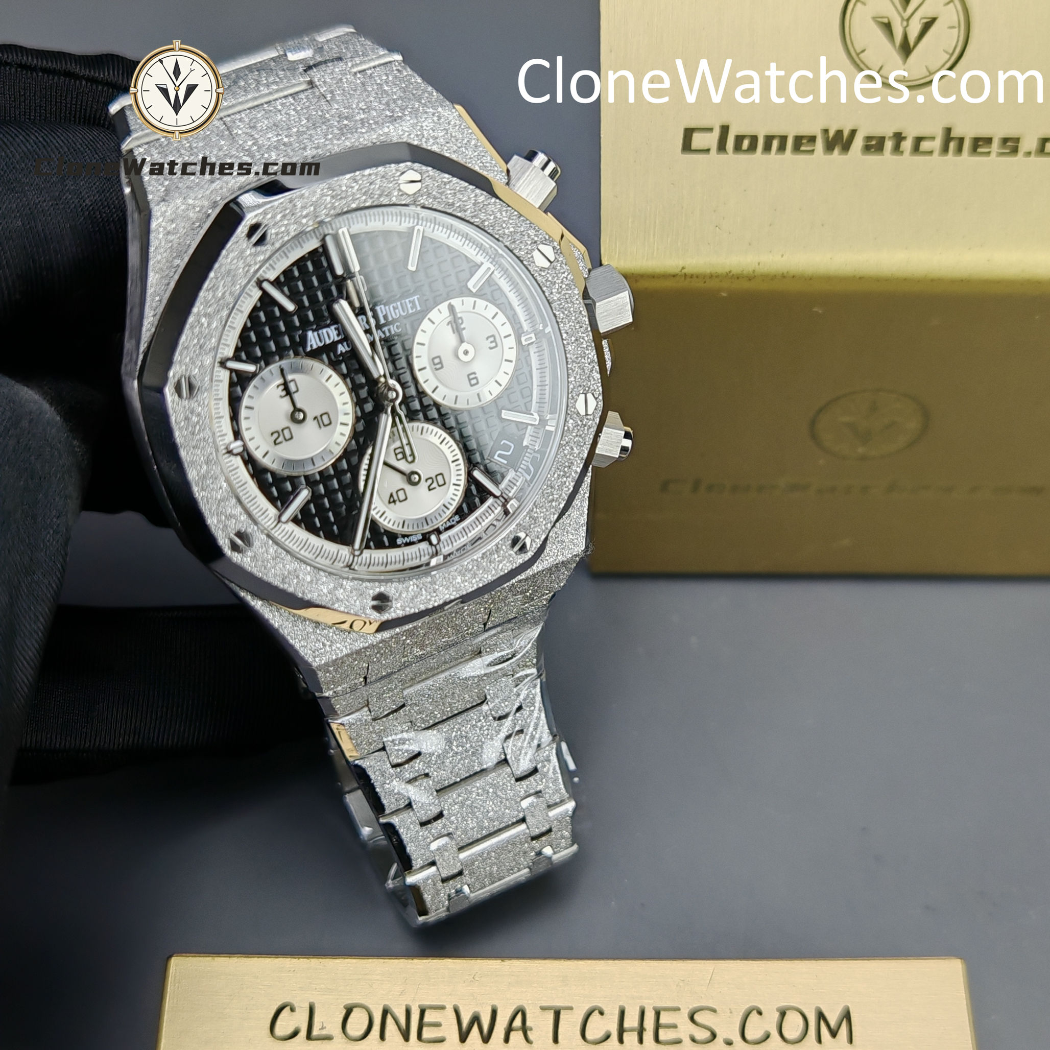 Audemars Piguet Super Clone Watches 1:1 Royal Oak Black & Silver Dial 26239BC Selfwinding Chronograph