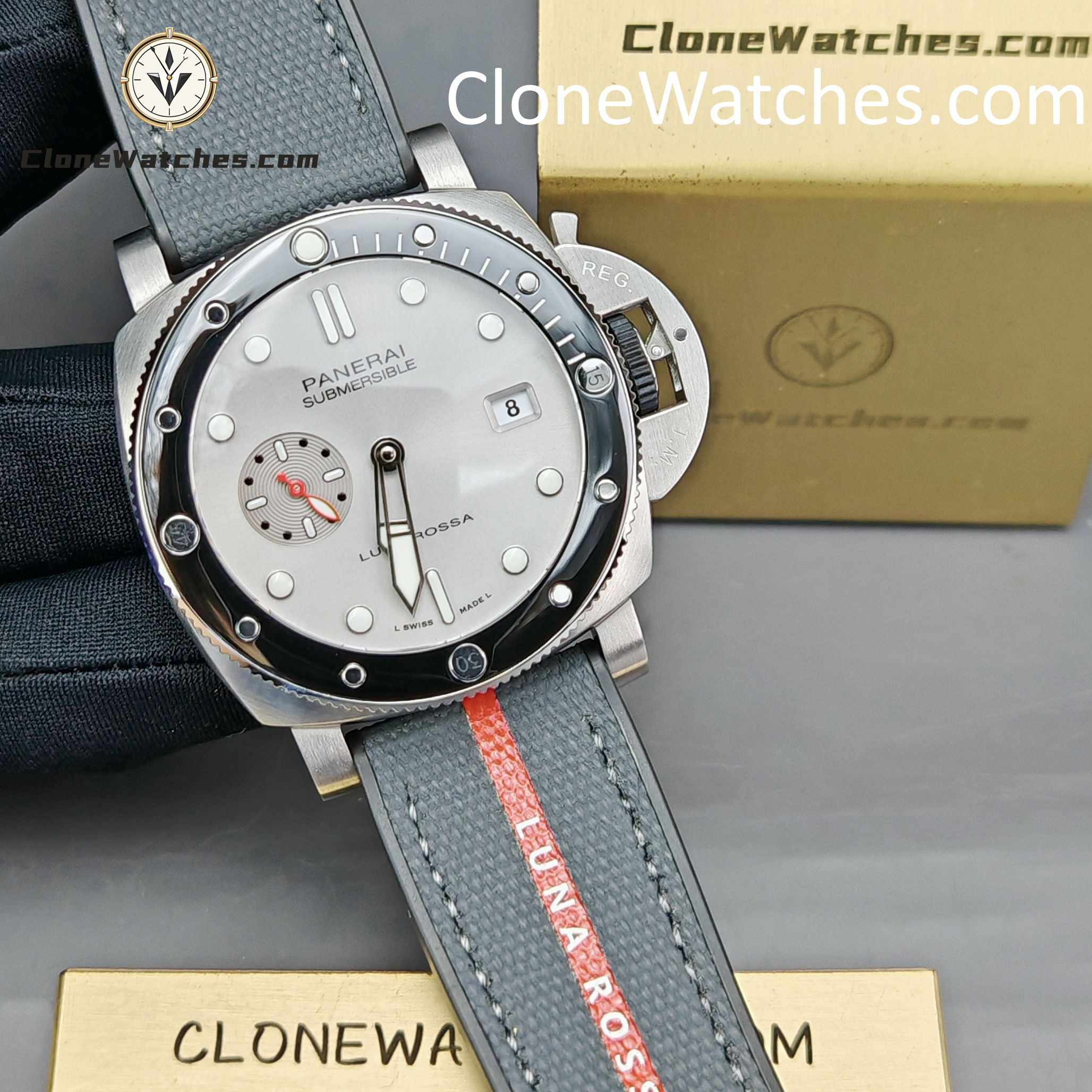 Panerai Super Clone Watches 1:1 Submersible QuarantaQuattro Luna Rossa PAM01681 44mm