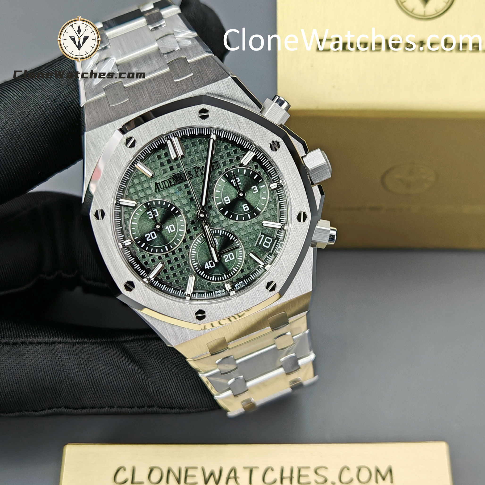 Audemars Piguet Super Clone Watches 1:1 Royal Oak Green Dial 26240 Selfwinding Chronograph