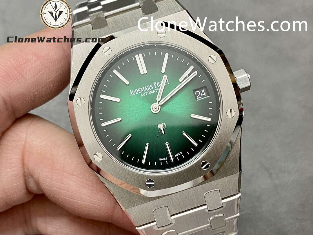 Audemars Piguet Super Clone Watches 1:1 Royal Oak”Jumbo” Extra-Thin 16202 Gradient Green Dial 39MM