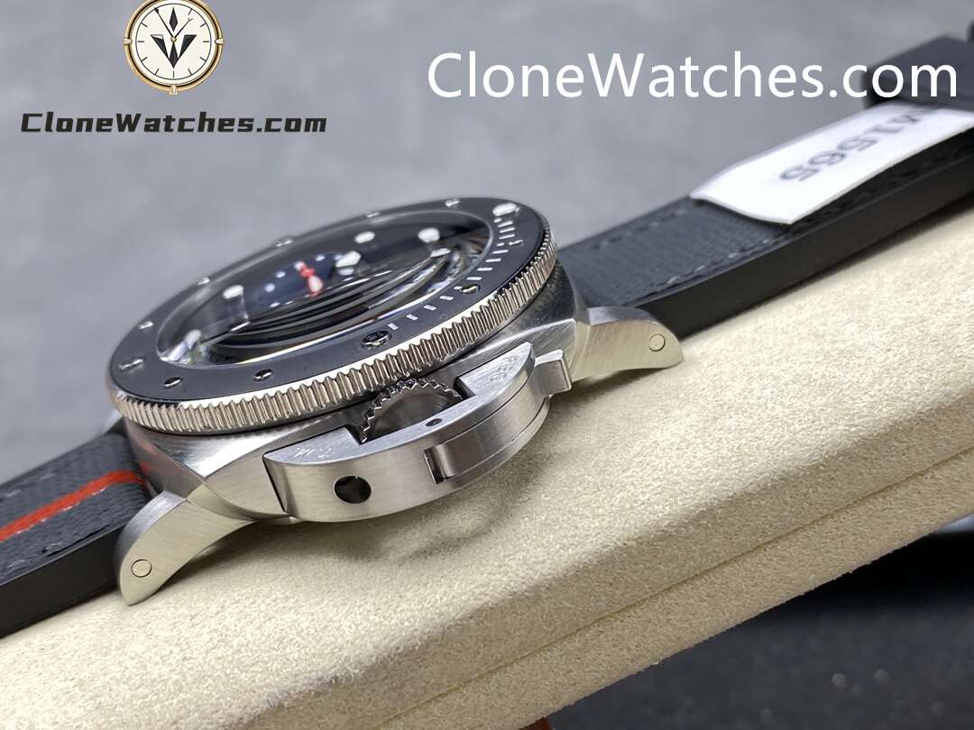 Panerai Super Clone Watches 1:1 Submersible Luna Rossa PAM01565 Blue Dial 42mm