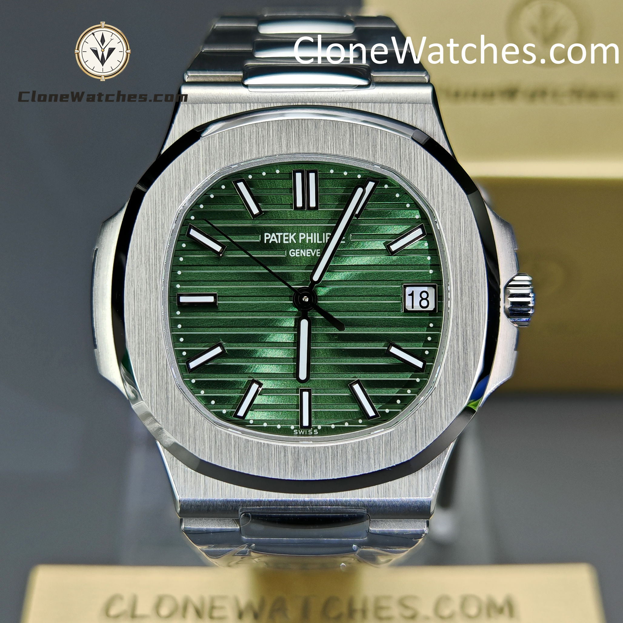 Patek Philippe Super Clone Watches 1:1 Nautilus 5711 Green Dial
