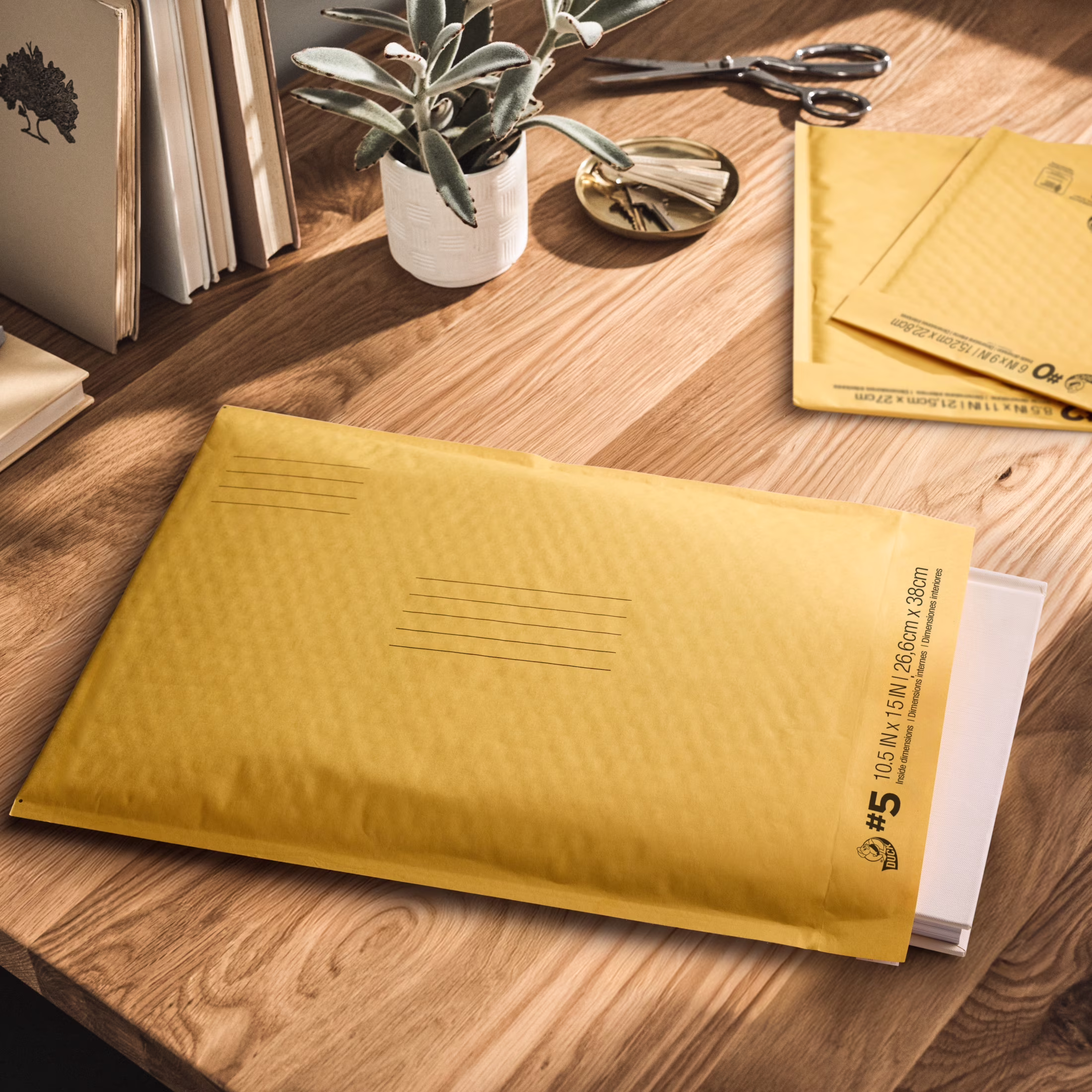 Duck Self-Seal Kraft Bubble Mailer #5, 10.5
