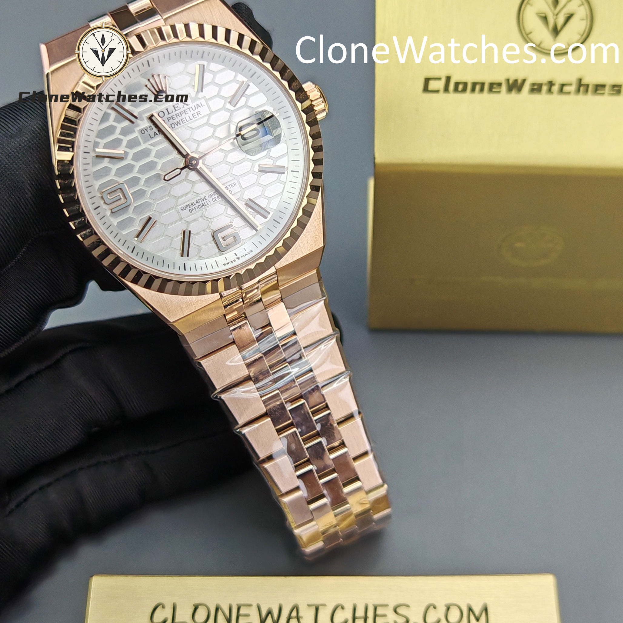 Rolex Super Clone Watches 1:1 Land-Dweller M127335-0001 White Dial Rose Gold 7135 Movement 40mm
