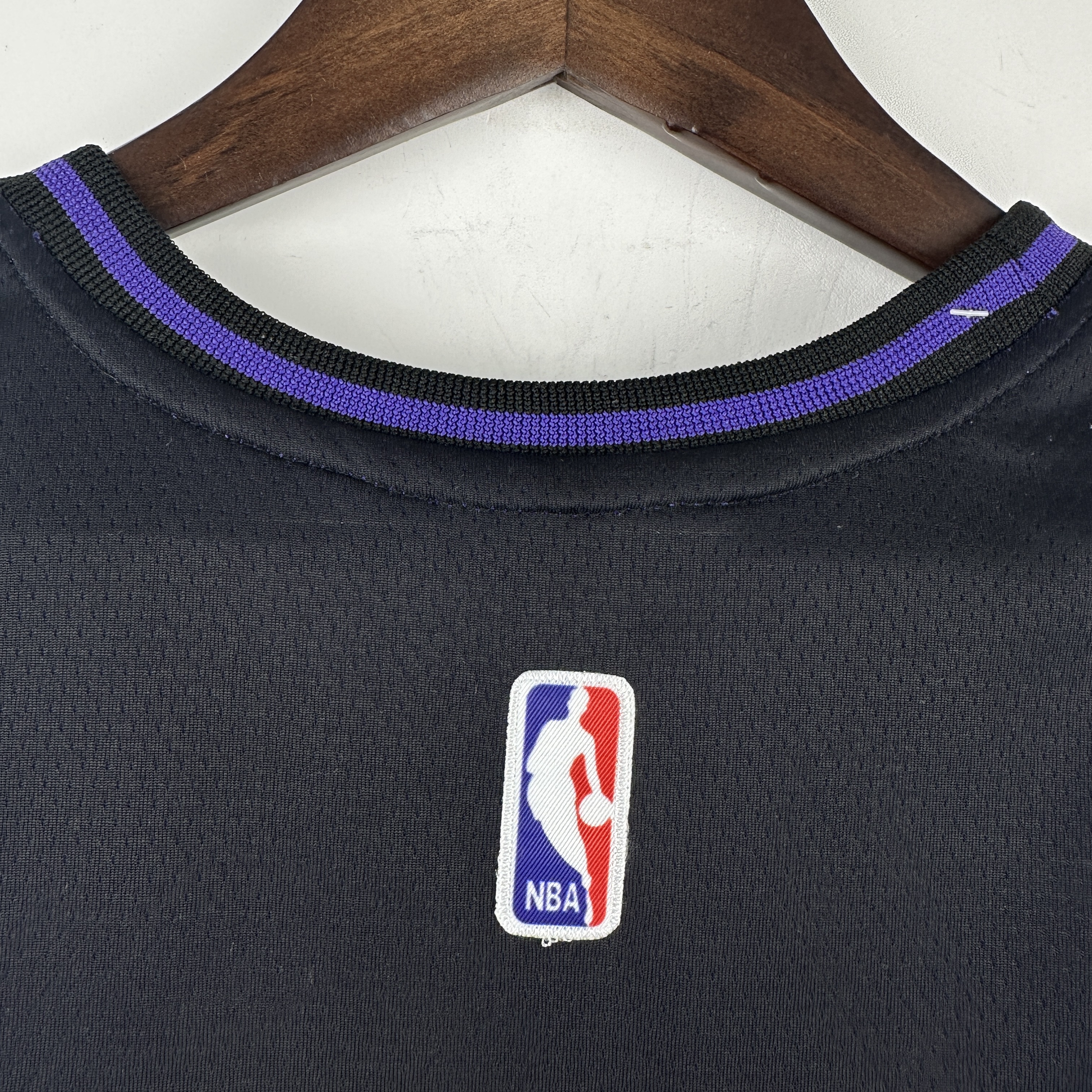 Embroidery 25th season Lakers City Edition No. 77 Doncic