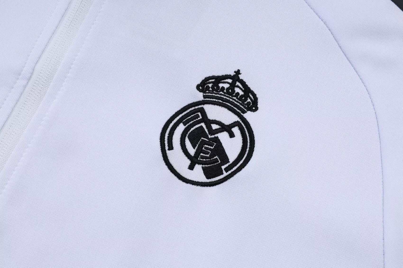 2025/26 Real Madrid White Jacket Tracksuit