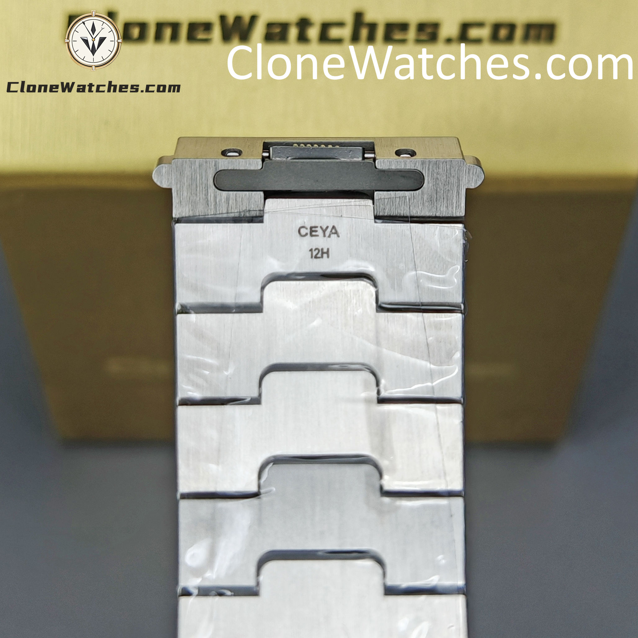 Cartier Super Clone Watches 1:1 Santos Series Gradient Brown Dial 39.8MM WSSA0064