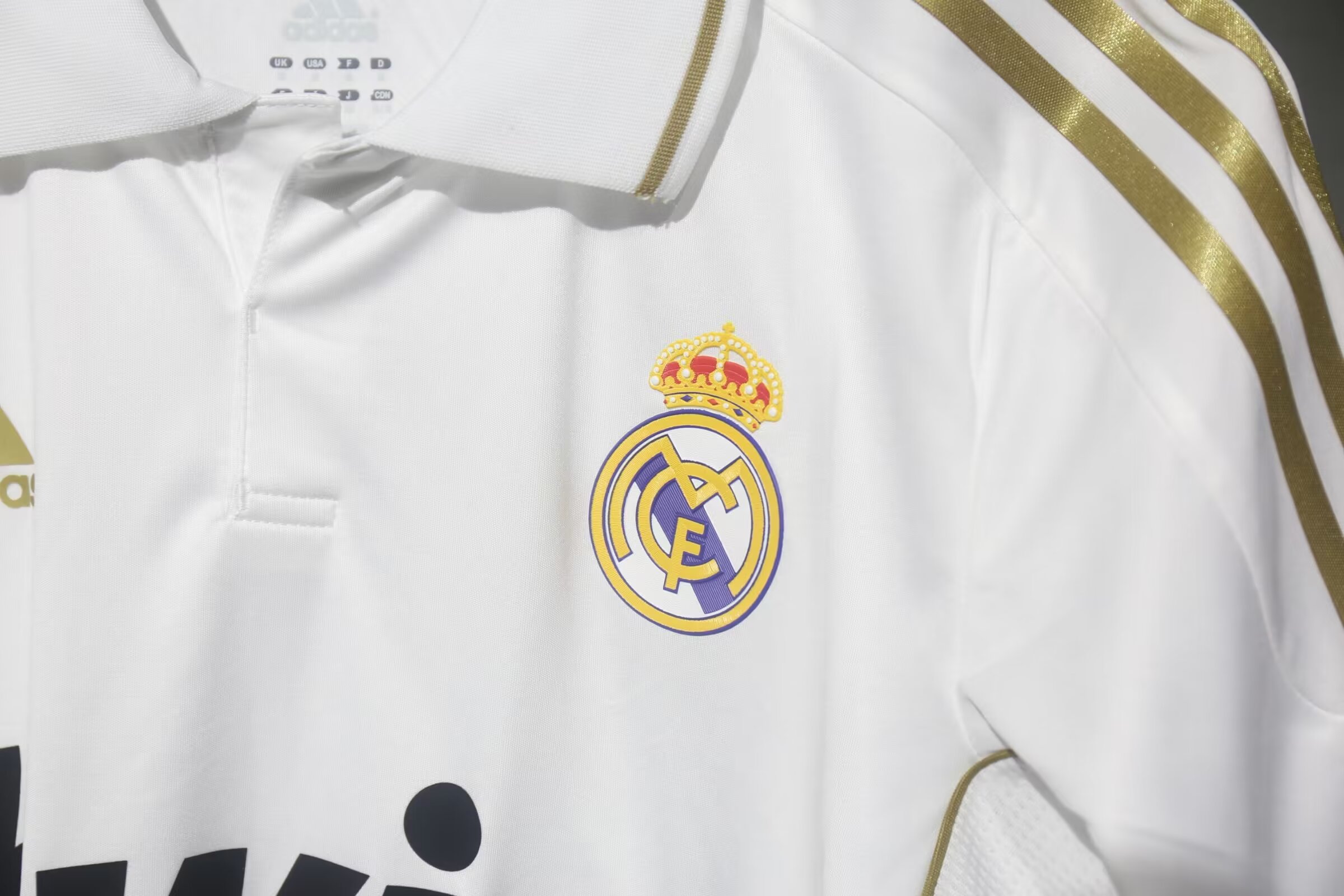 2011/12 Real Madrid Home Retro Jersey - Fans Version