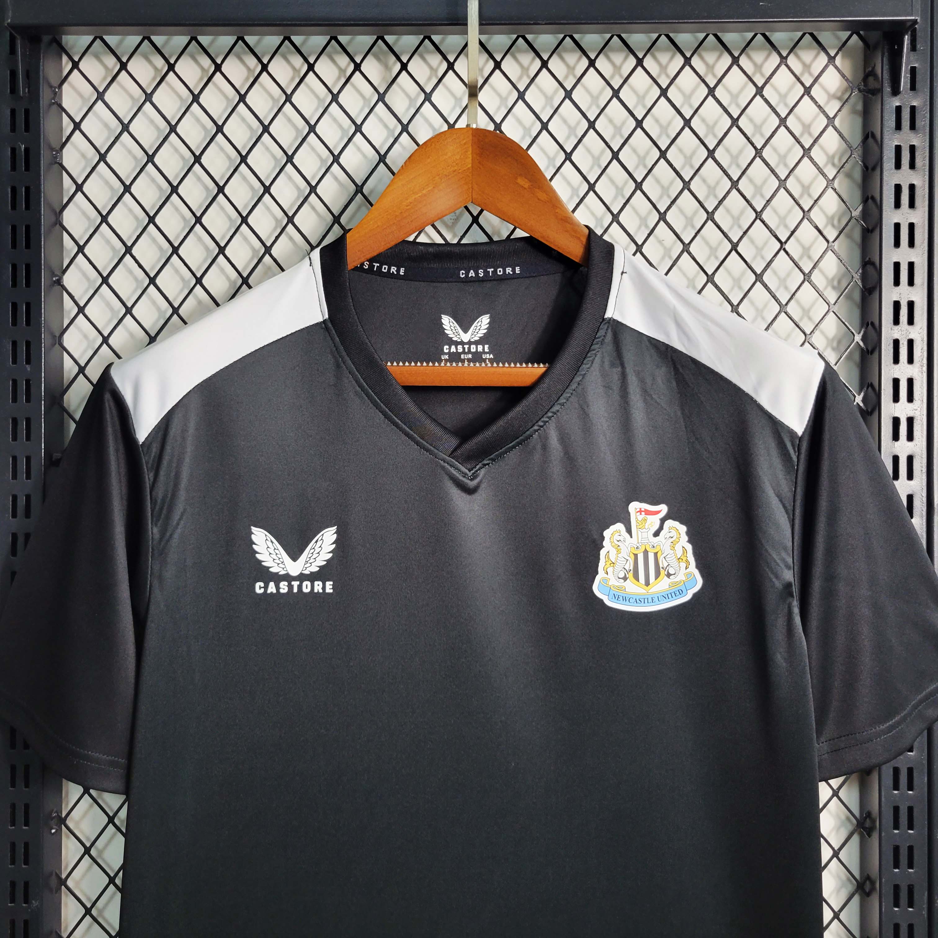 2023/2024 Newcastle United Training Wear Soccer Jersey 1:1 Thai Quality - Fans Edition