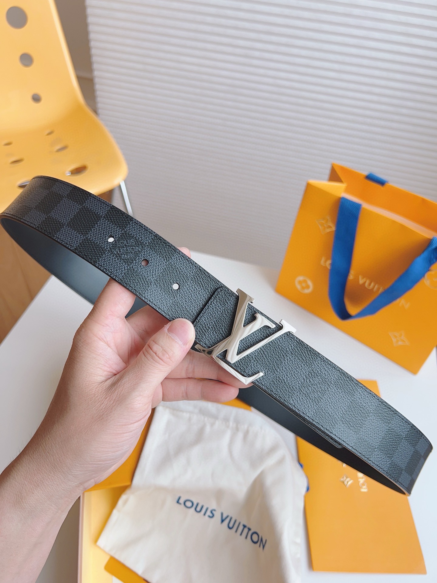 LV new high-quality belts