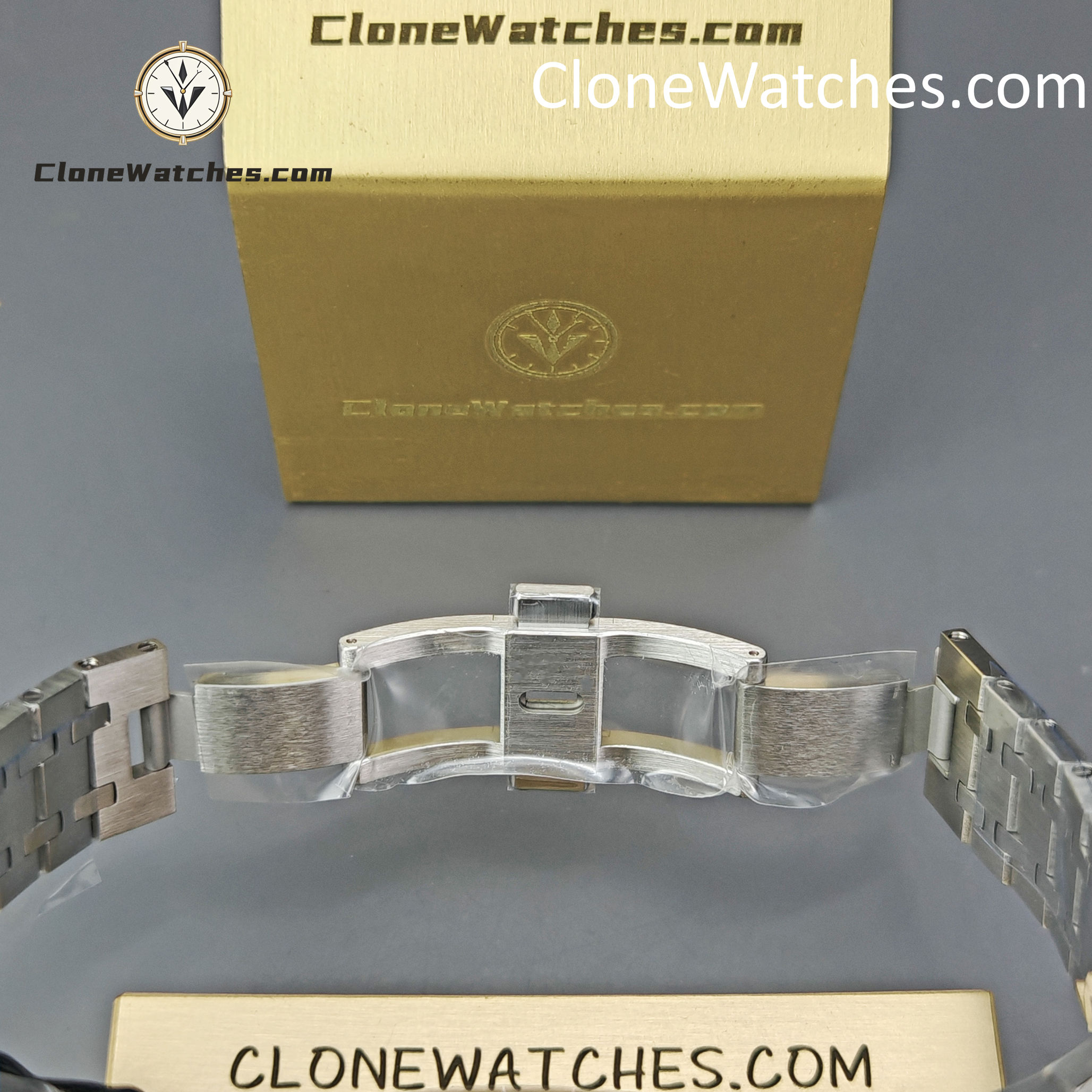 Audemars Piguet Super Clone Watches 1:1 Royal Oak White Dial 26240 Selfwinding Chronograph