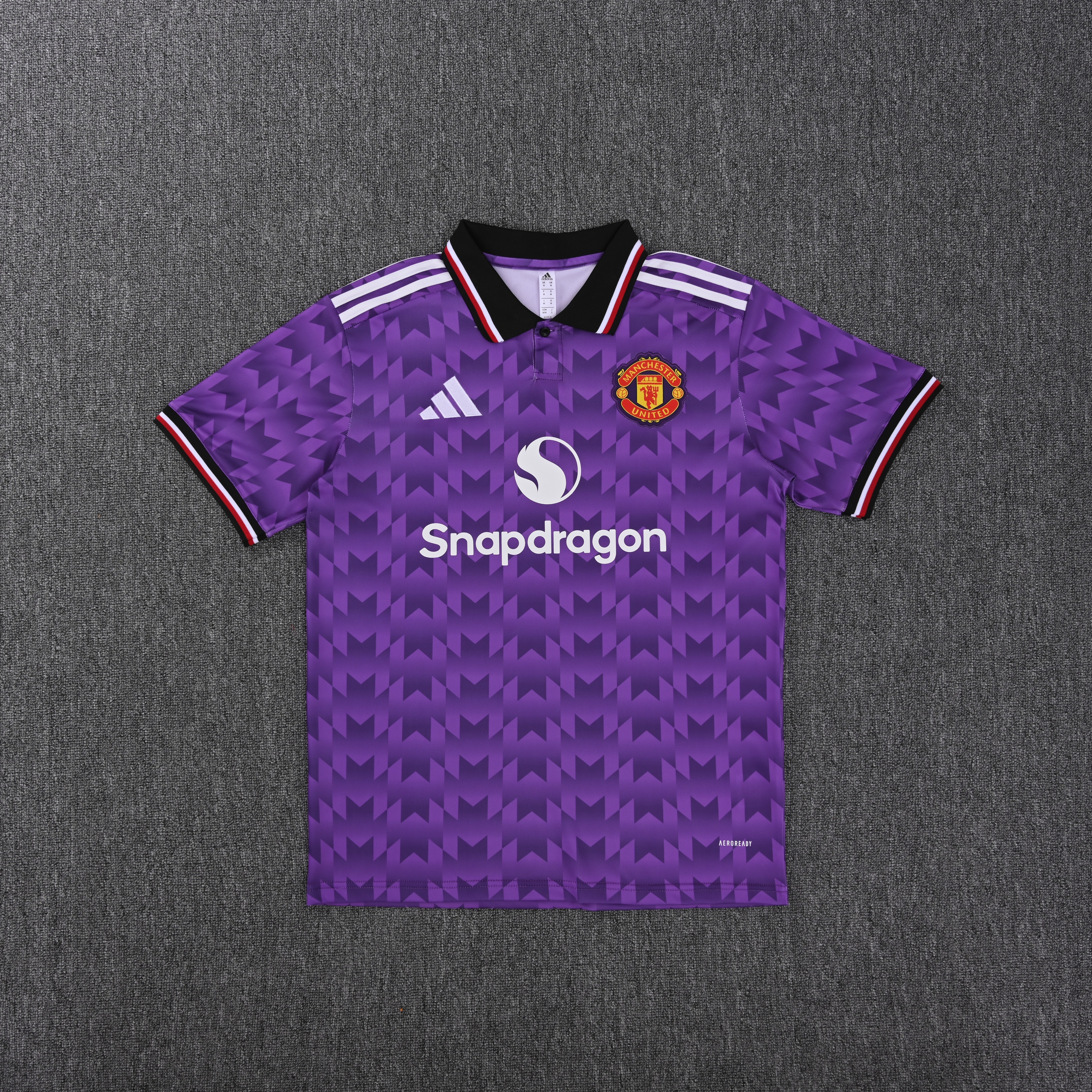 25-26 Manchester United (Polo Shirt) Purple Training Jersey - Fan Edition