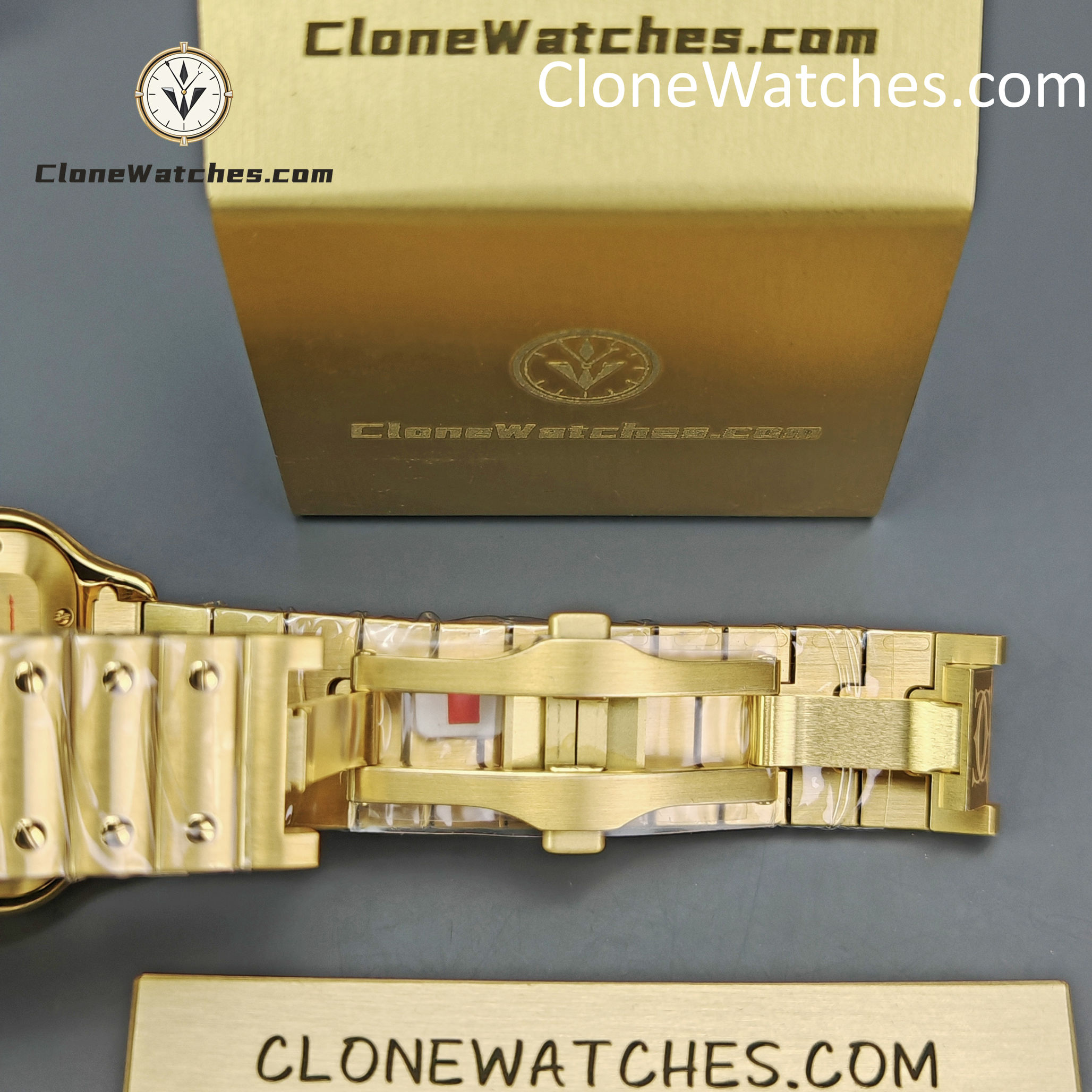 Cartier Super Clone Watches 1:1 Santos 18K Gold White Dial 39.8MM WGSA0009