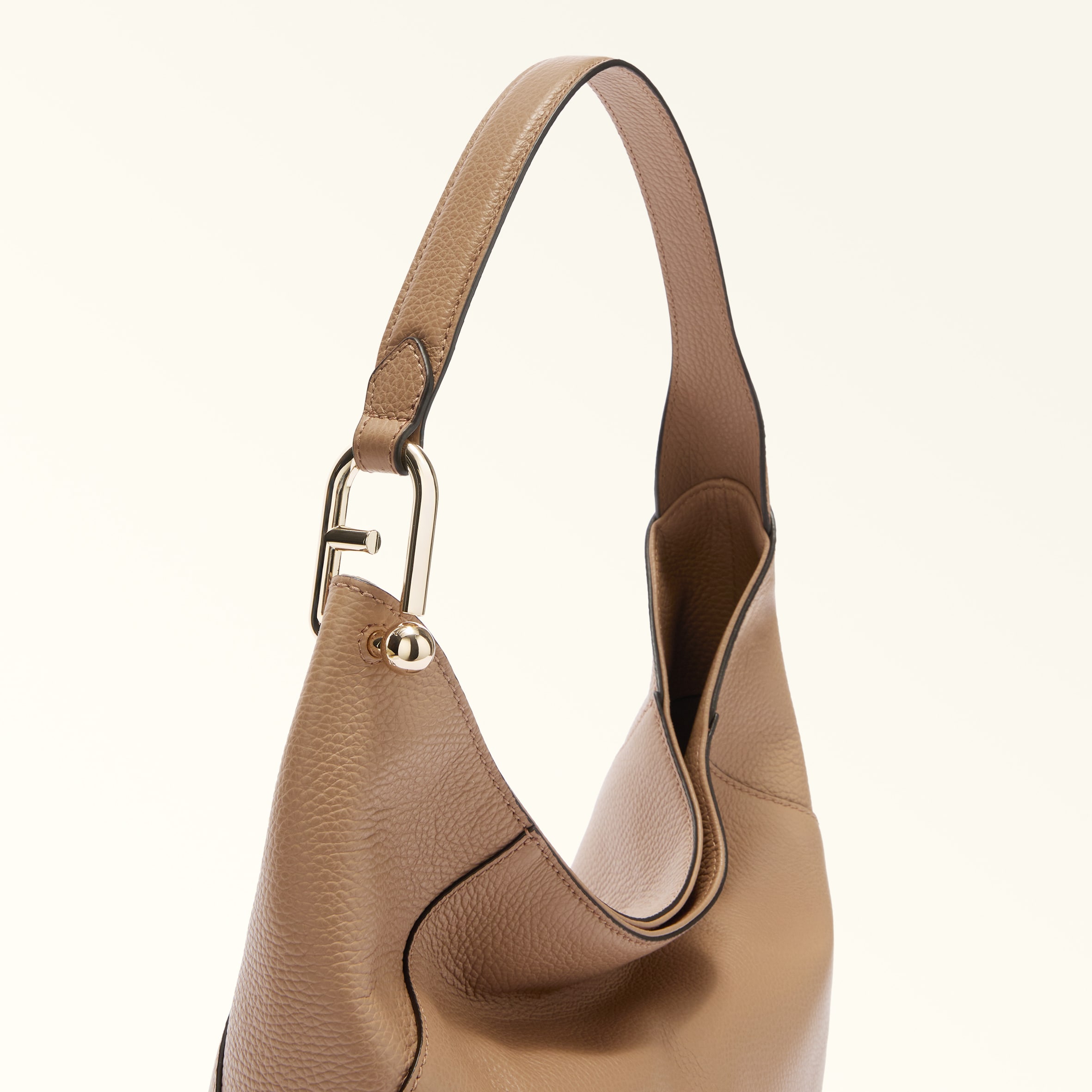 Furla Lara Shoulder Bag M