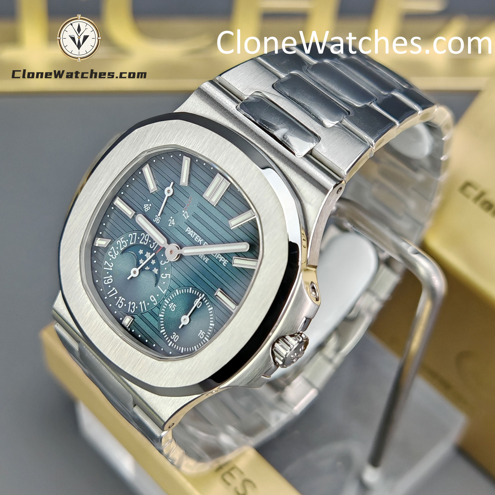 Patek Philippe Super Clone Watches 1:1 Nautilus Moon Phase 5712 Blue Dial New Clasp