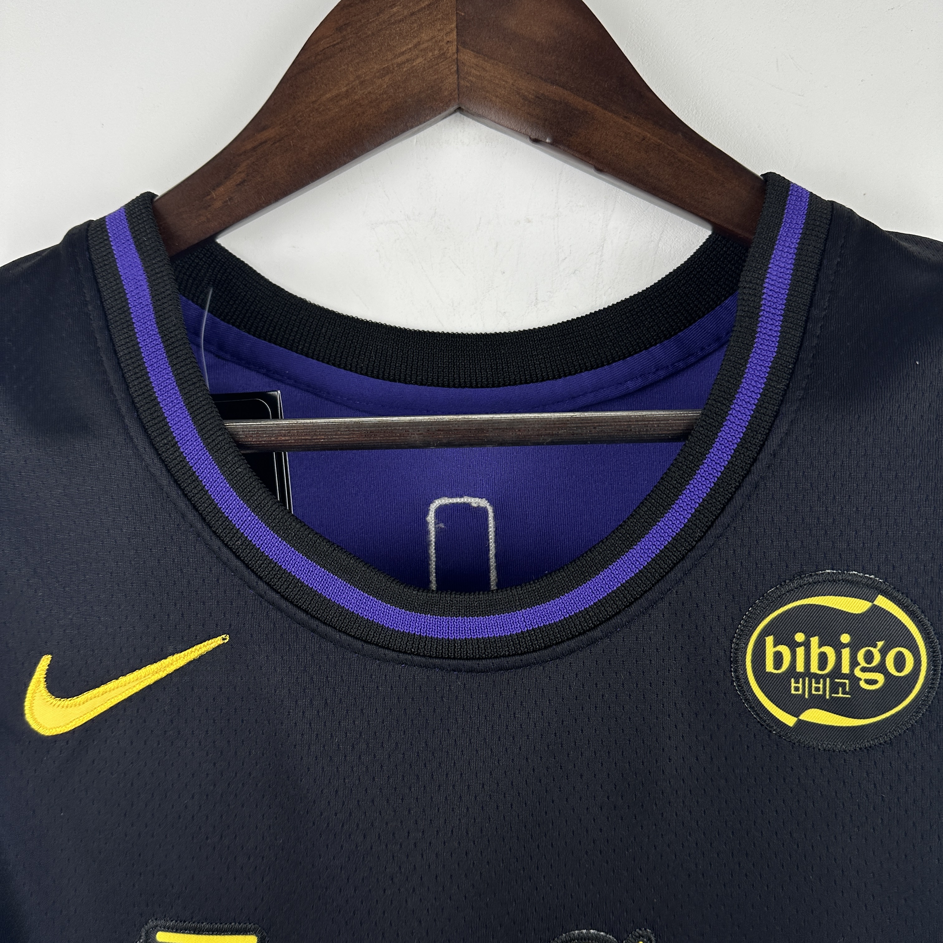 Embroidery 25th season Lakers City Edition No. 77 Doncic