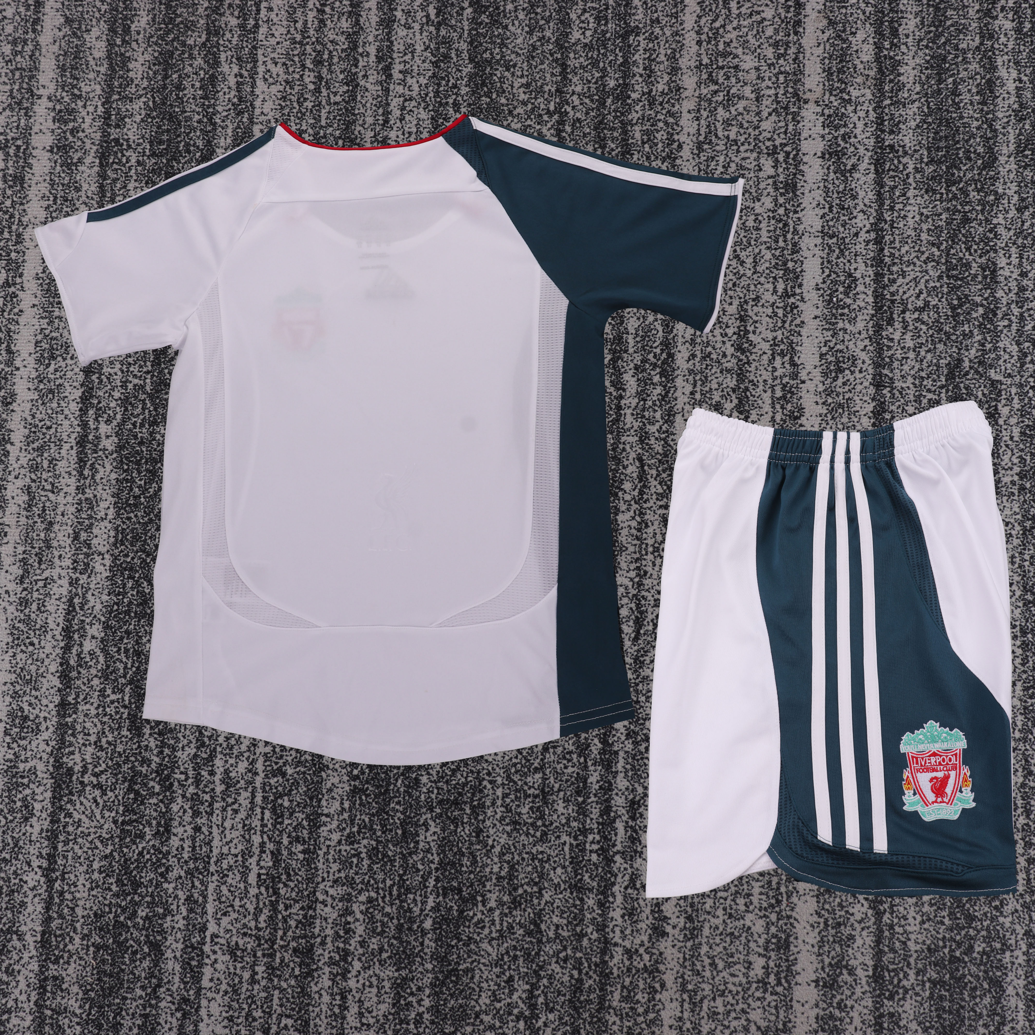 2006-08 Liverpool Away Retro Children's Jersey Set - Fans Edition