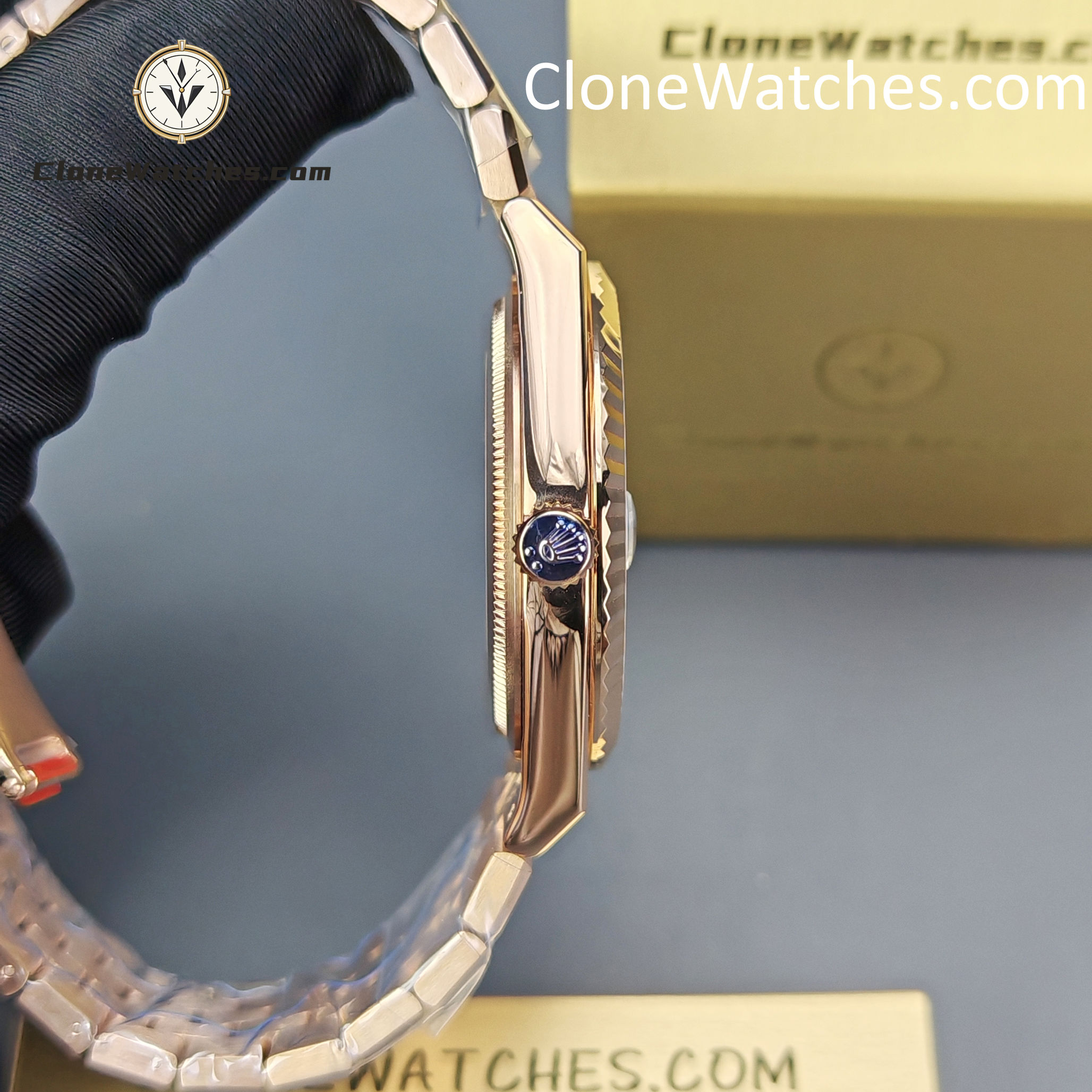 Rolex Super Clone Watches 1:1 Land-Dweller M127335-0001 White Dial Rose Gold 7135 Movement 40mm