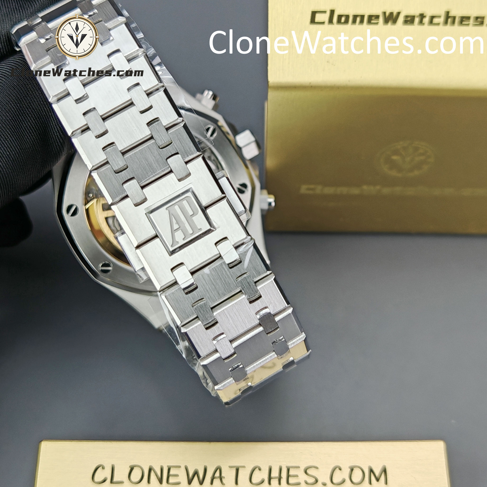 Audemars Piguet Super Clone Watches 1:1 Royal Oak Green Dial 26240 Selfwinding Chronograph