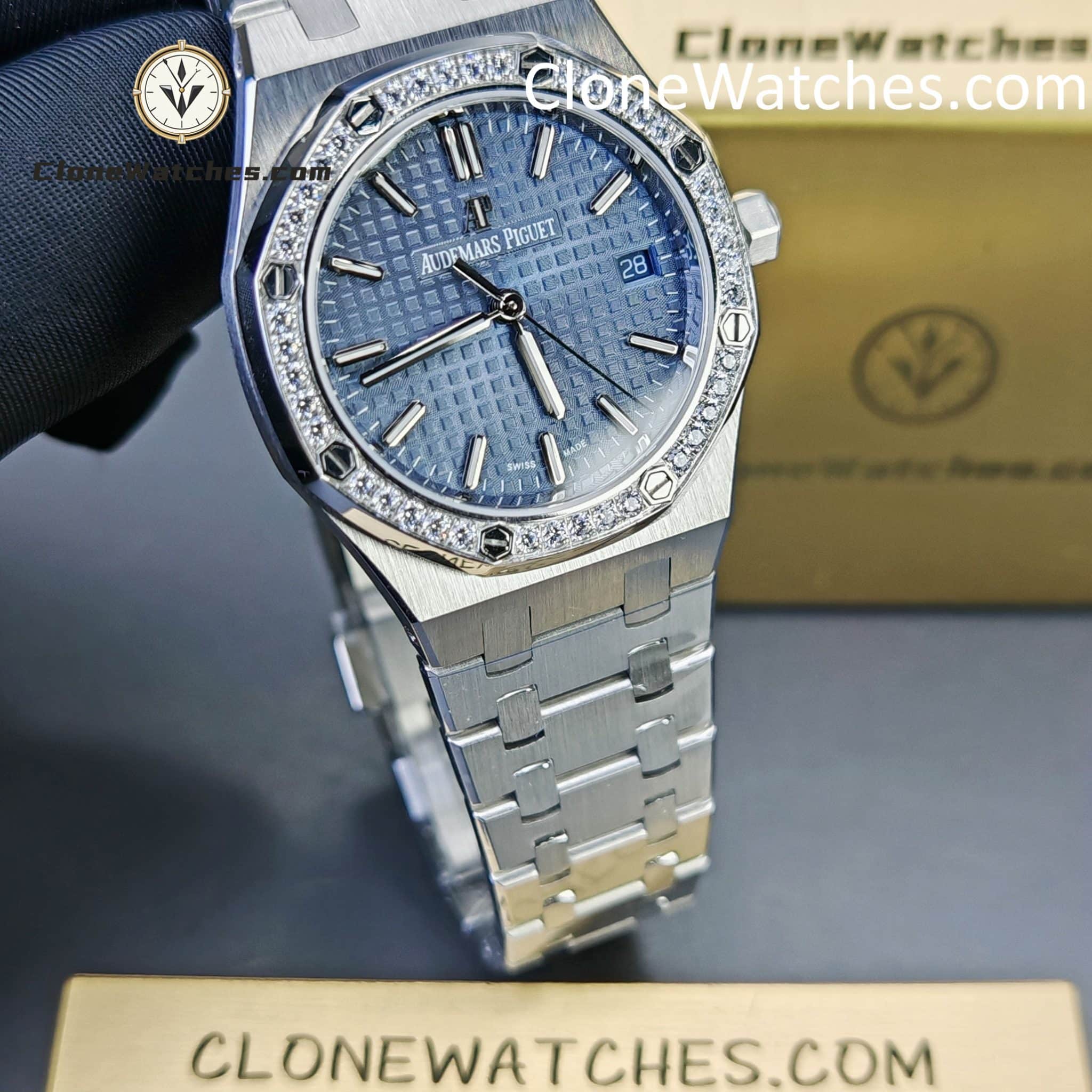 Audemars Piguet Super Clone Watches 1:1 Royal Oak Selfwinding 77351ST 34mm