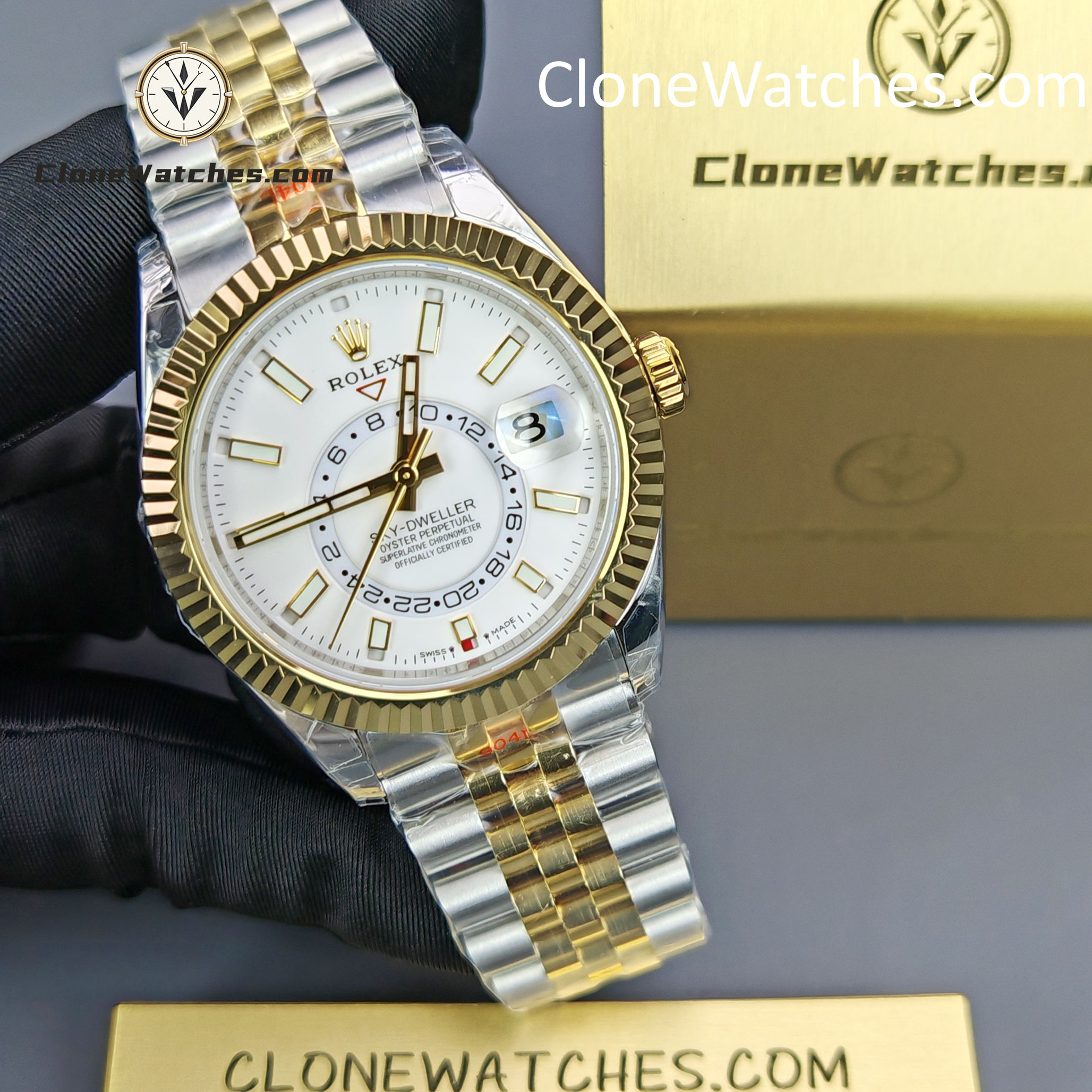 Rolex Super Clone Watches 1:1 Sky Dweller White Dial Jubilee m336933-0006 42MM
