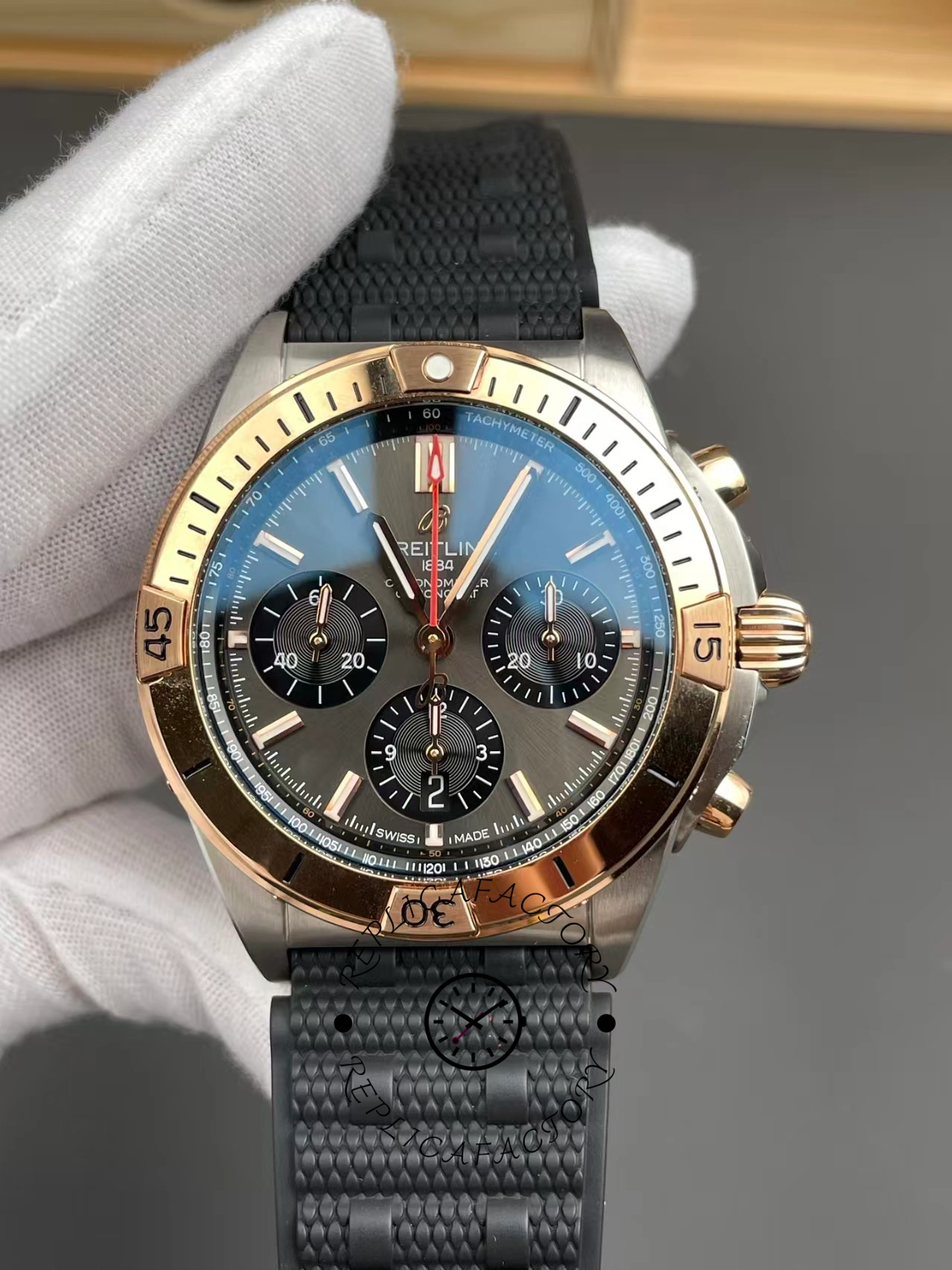 Breitling Chronomat B01 42mm UB0134101B1S1 Replica