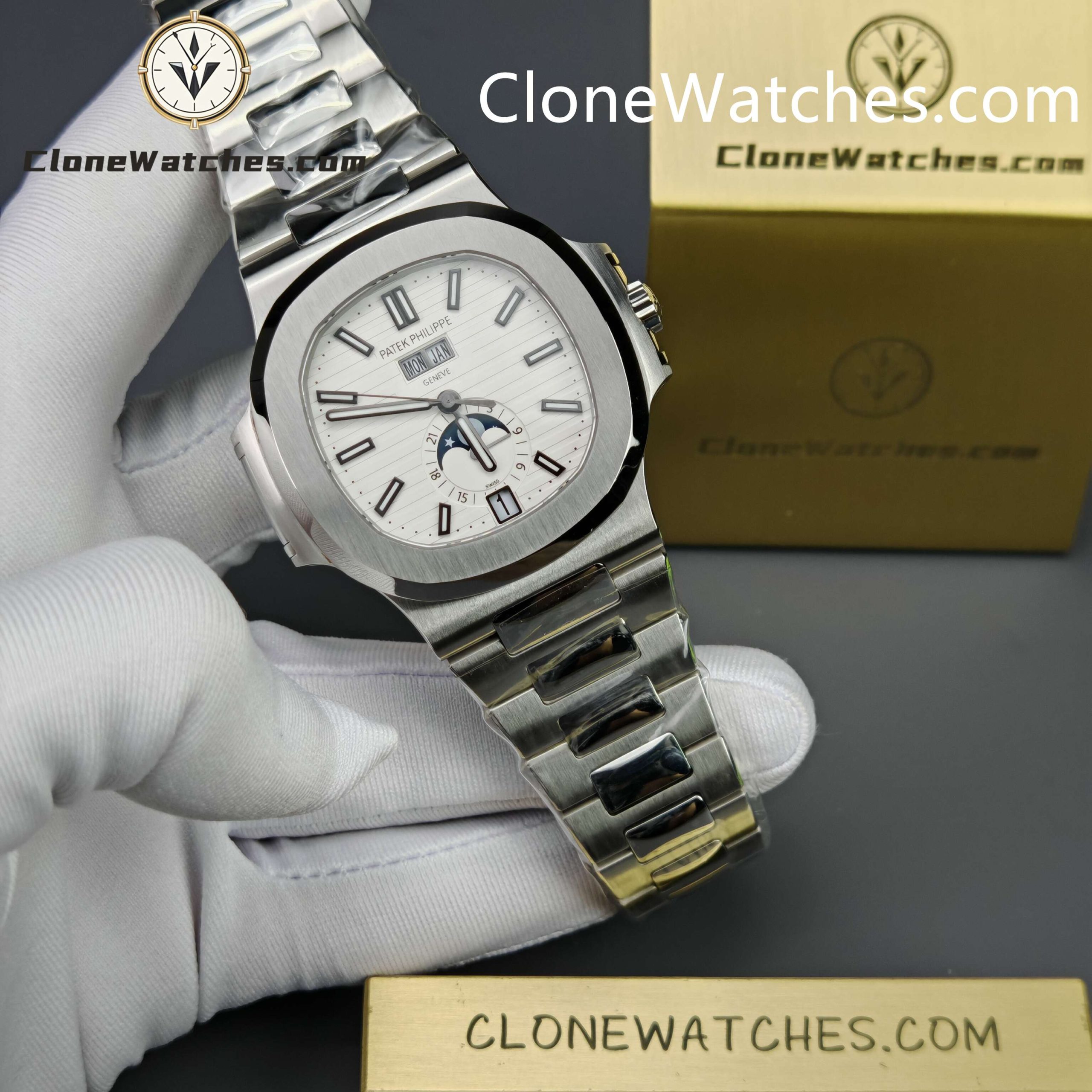 Patek Philippe Super Clone Watches 1:1 Nautilus 5726 Annual Calendar White Dial