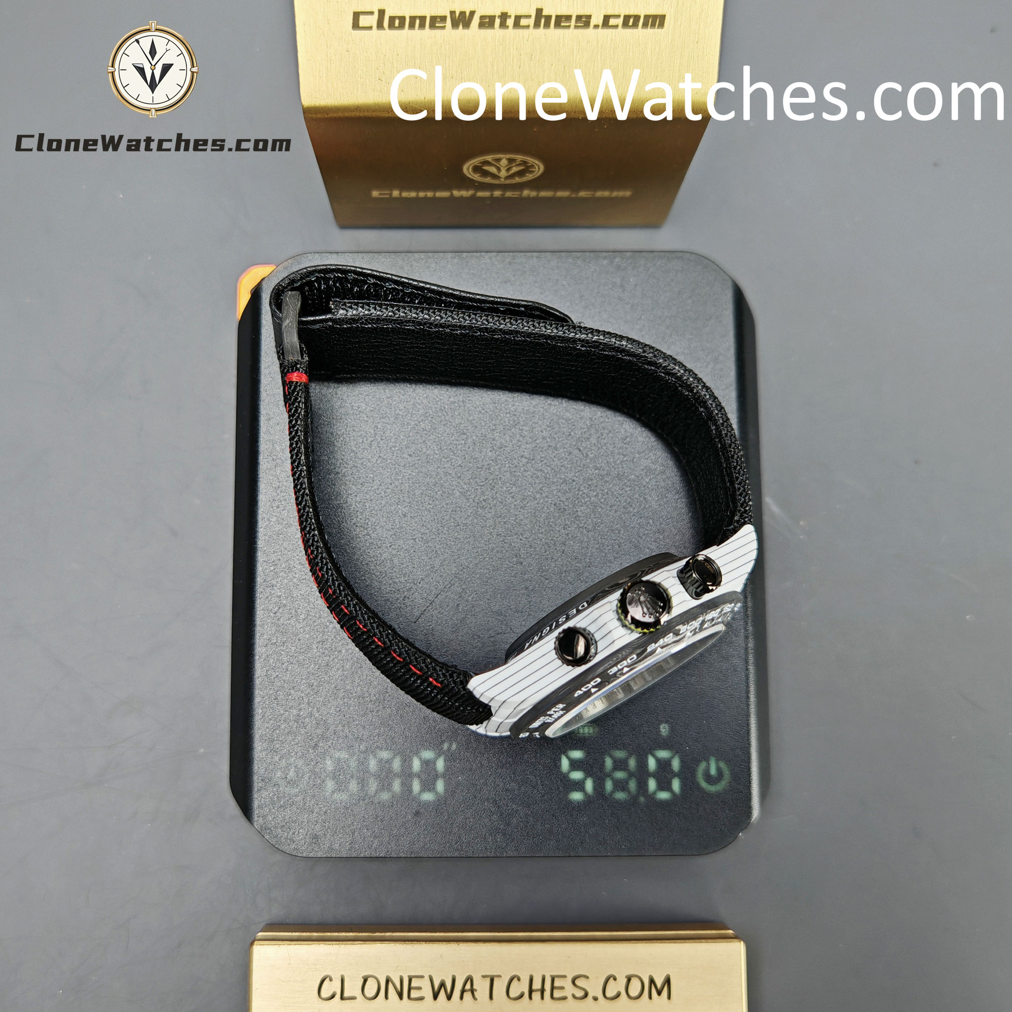 Modified Super Clone Watches 1:1 DiW Rolex Daytona CarboQuartz 4130 Movement Black Strap