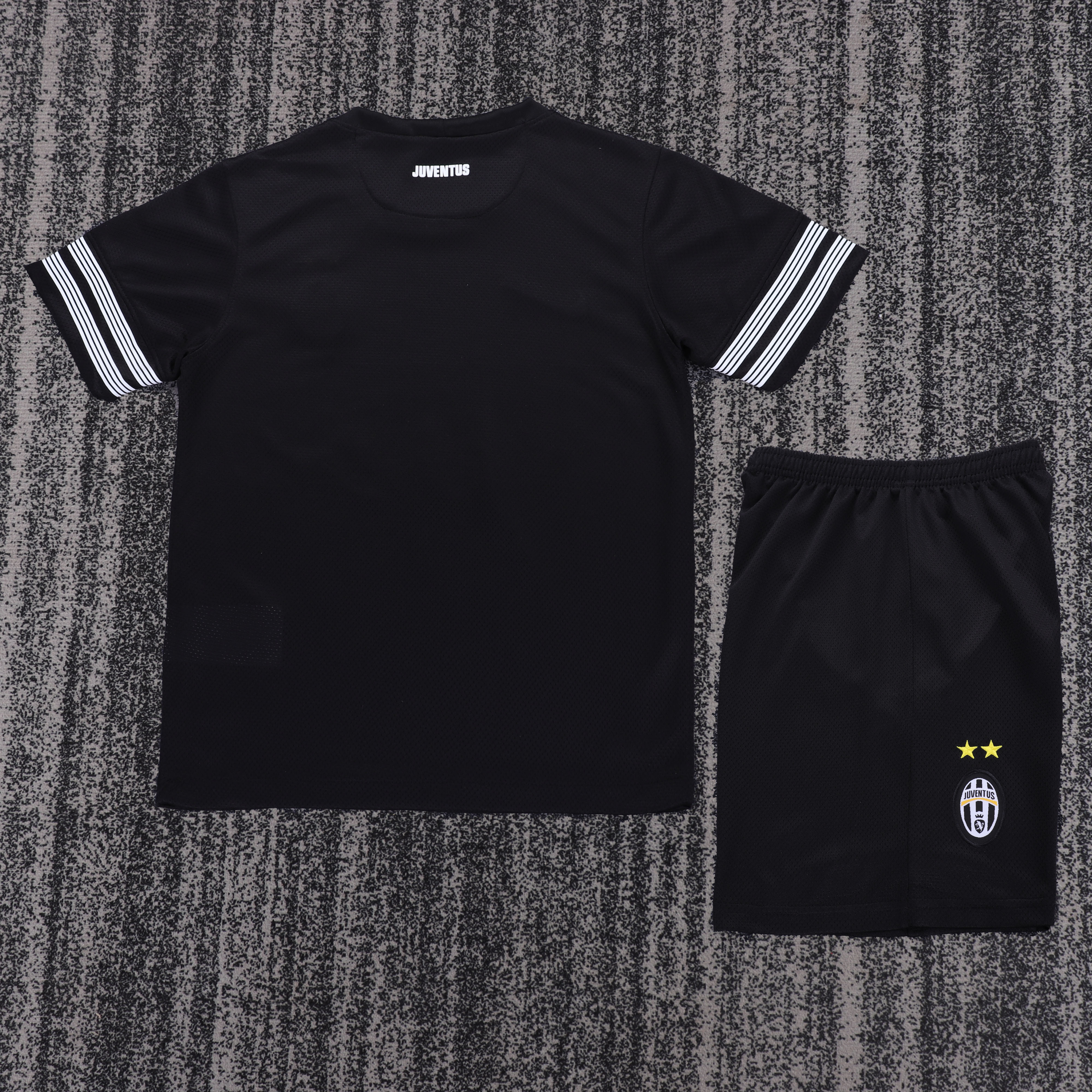 2012-13 Juventus Away Retro Children's Jersey Set - Fans Edition