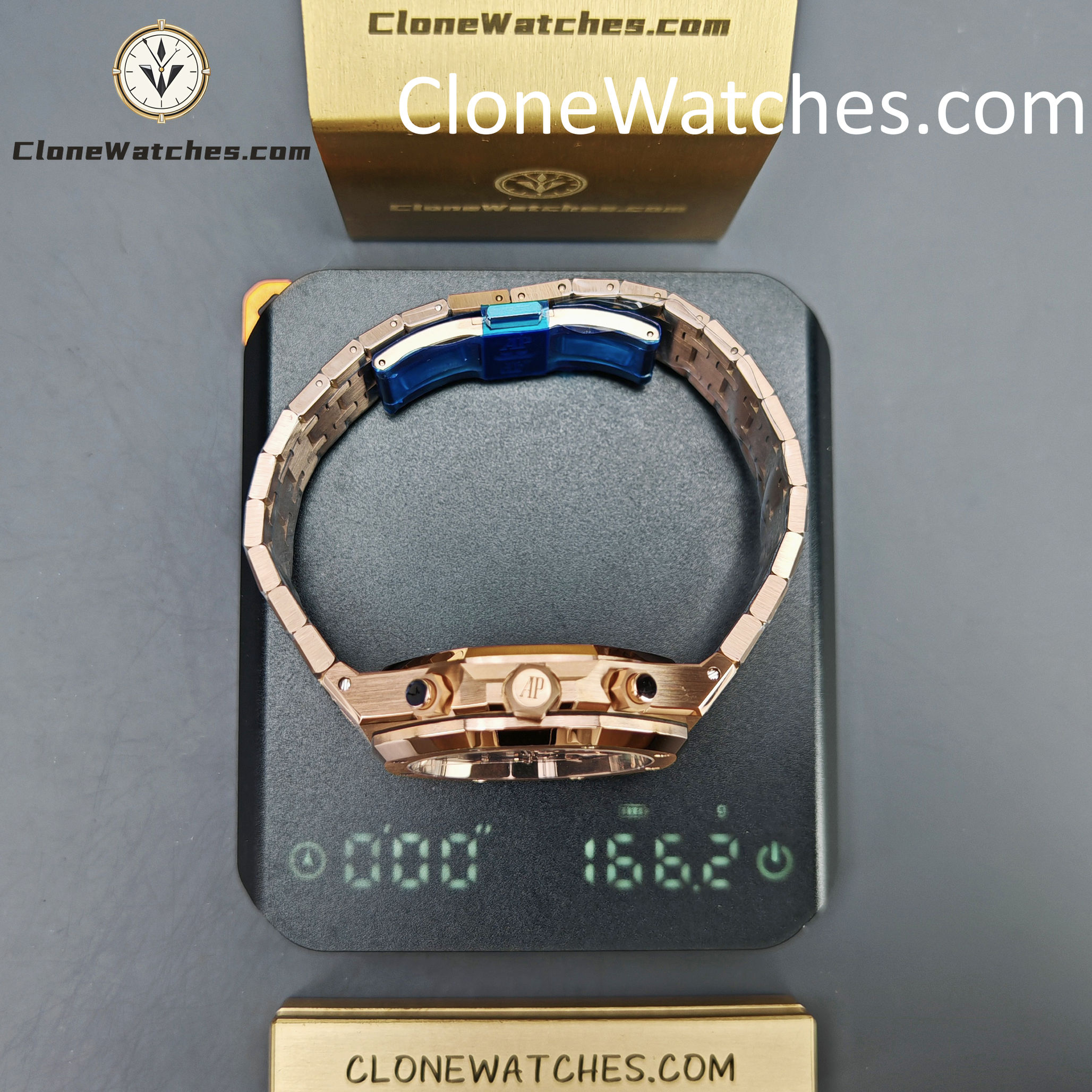 Audemars Piguet Super Clone Watches 1:1 Royal Oak Rose Gold 26239 Blue Dial