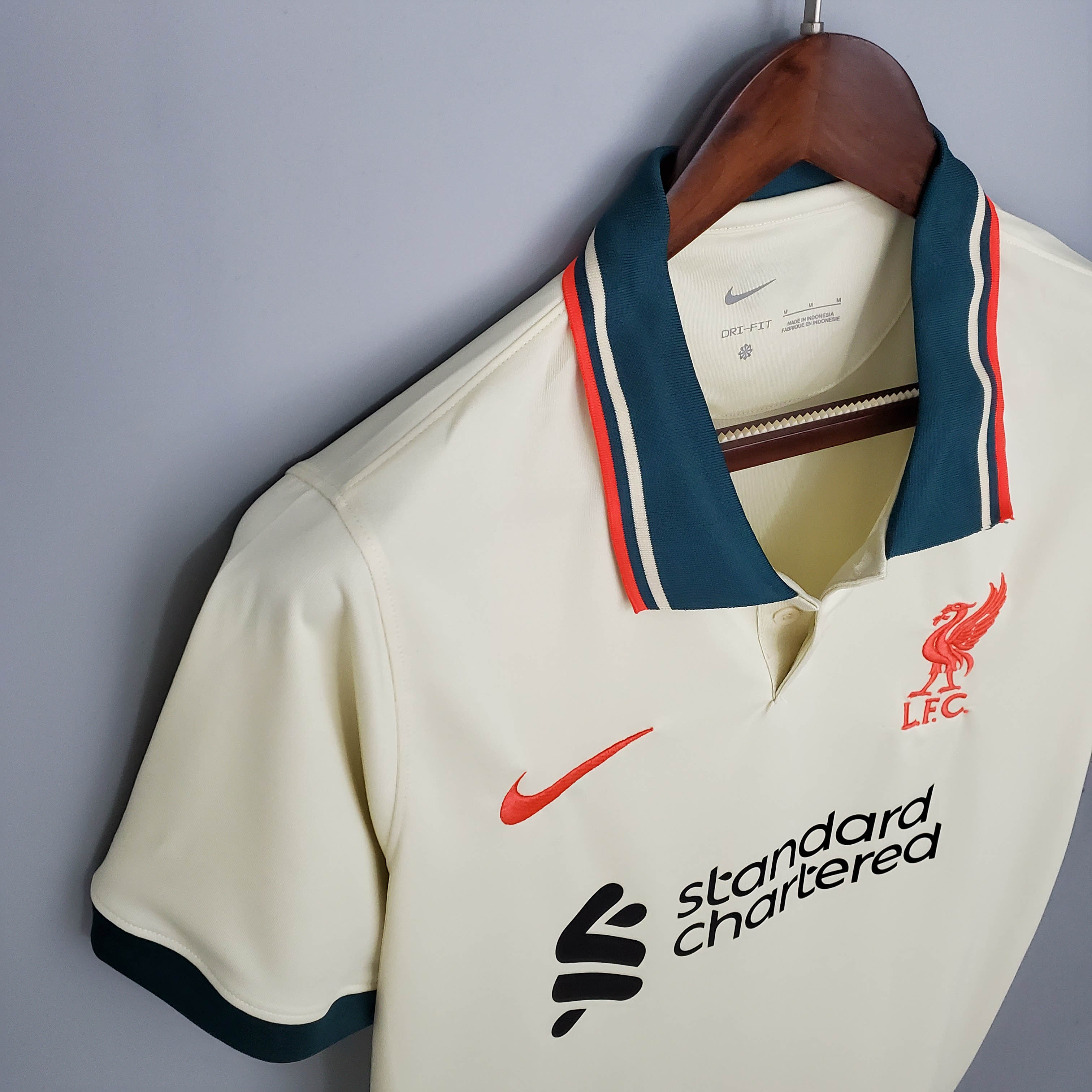 2021/22 Liverpool away kit - Fans Edition