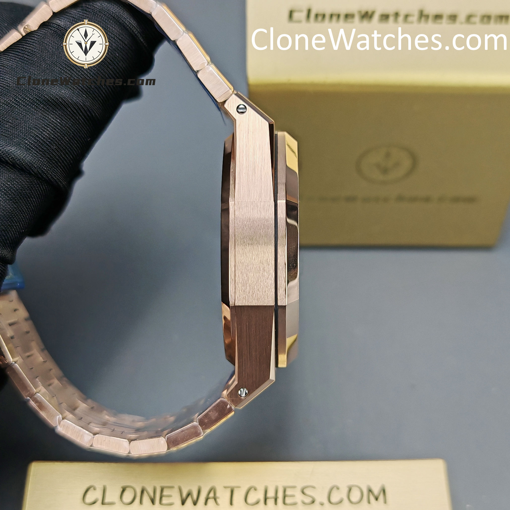 Audemars Piguet Super Clone Watches 1:1 Rose Gold Blue Dial 26240