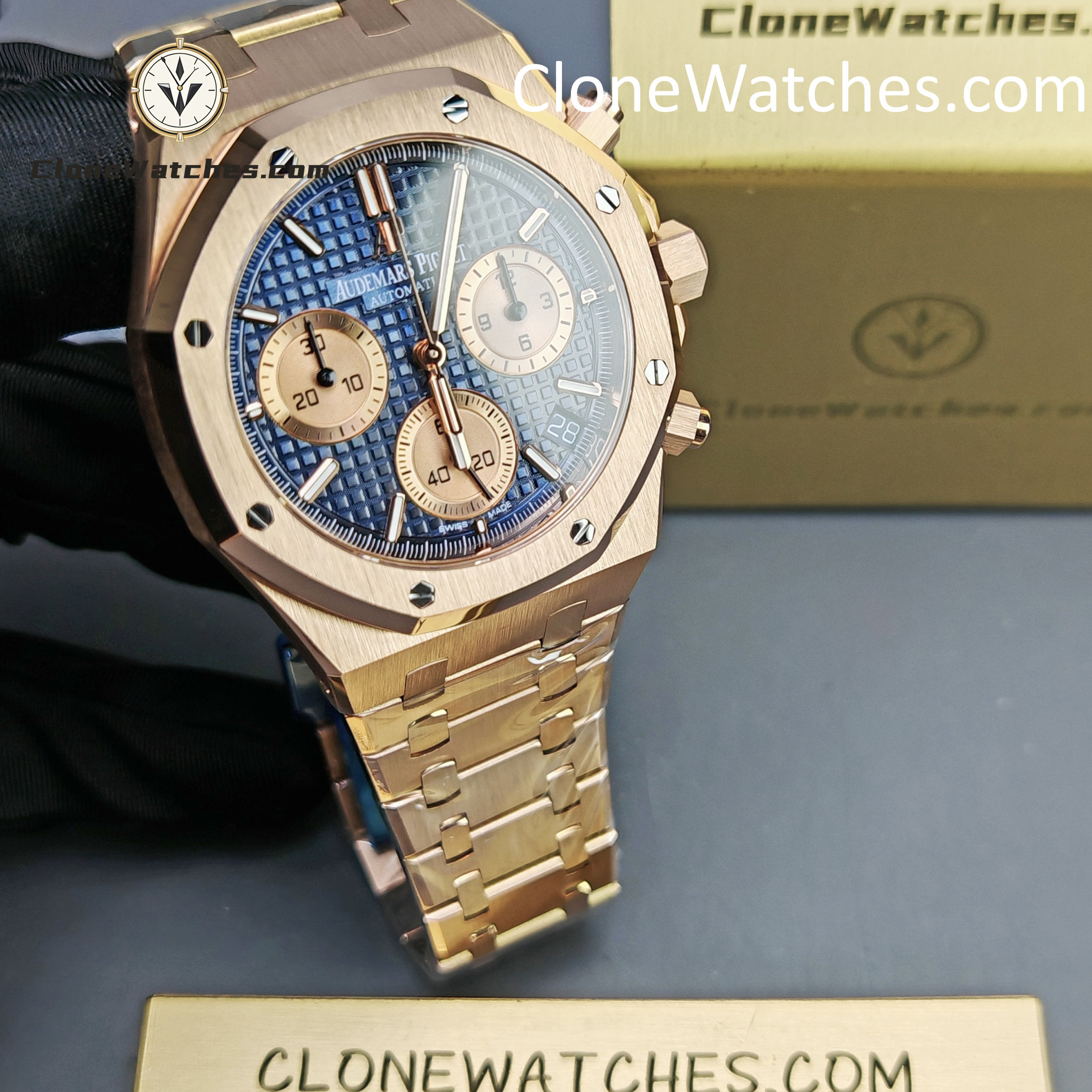 Audemars Piguet Super Clone Watches 1:1 Royal Oak Rose Gold 26239 Blue Dial