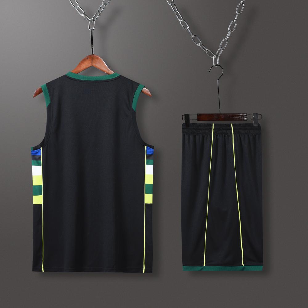 Bucks basketball uniform black suit（Customizable name and number）