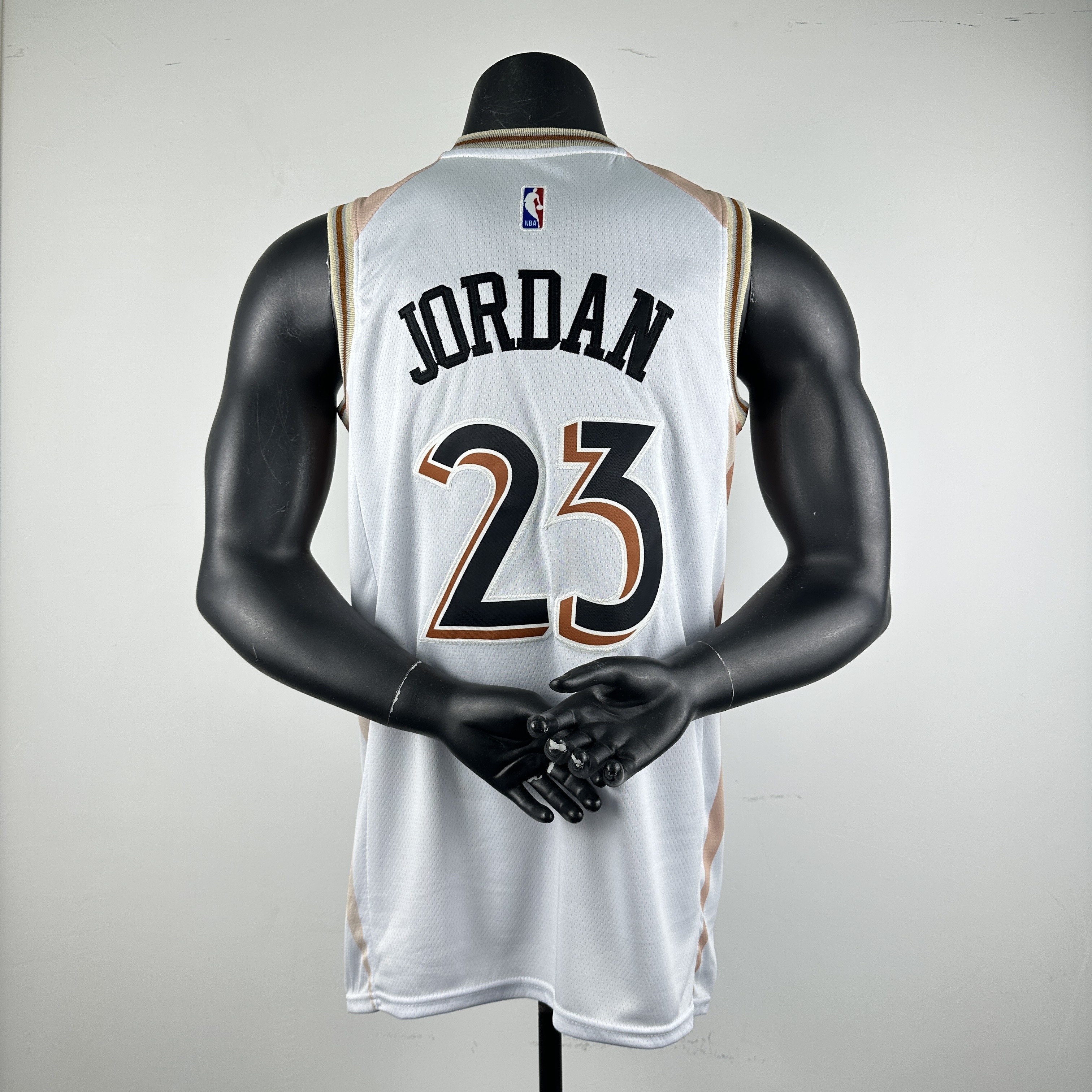 Embroidered 25th Season Bulls City Edition No. 23 Jordan