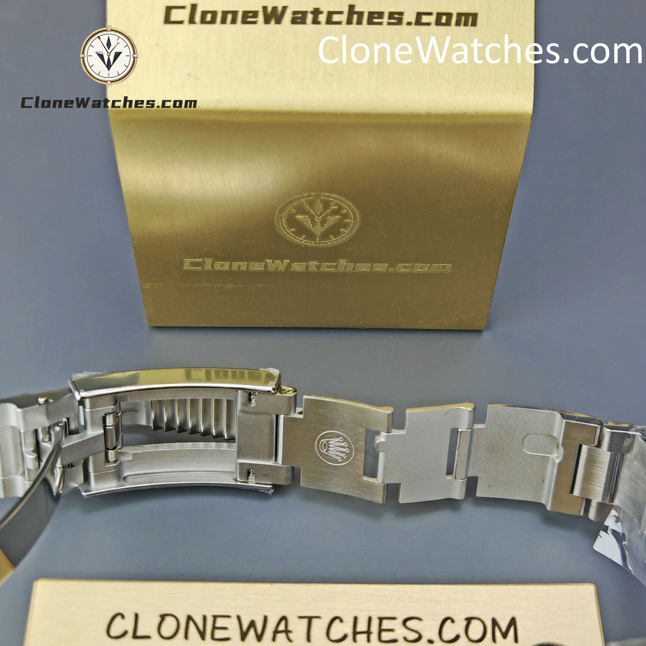 Rolex Super Clone Watches 1:1 Deepsea Sea Dweller Gradient Blue Dial m126660-0002 3235 Movement