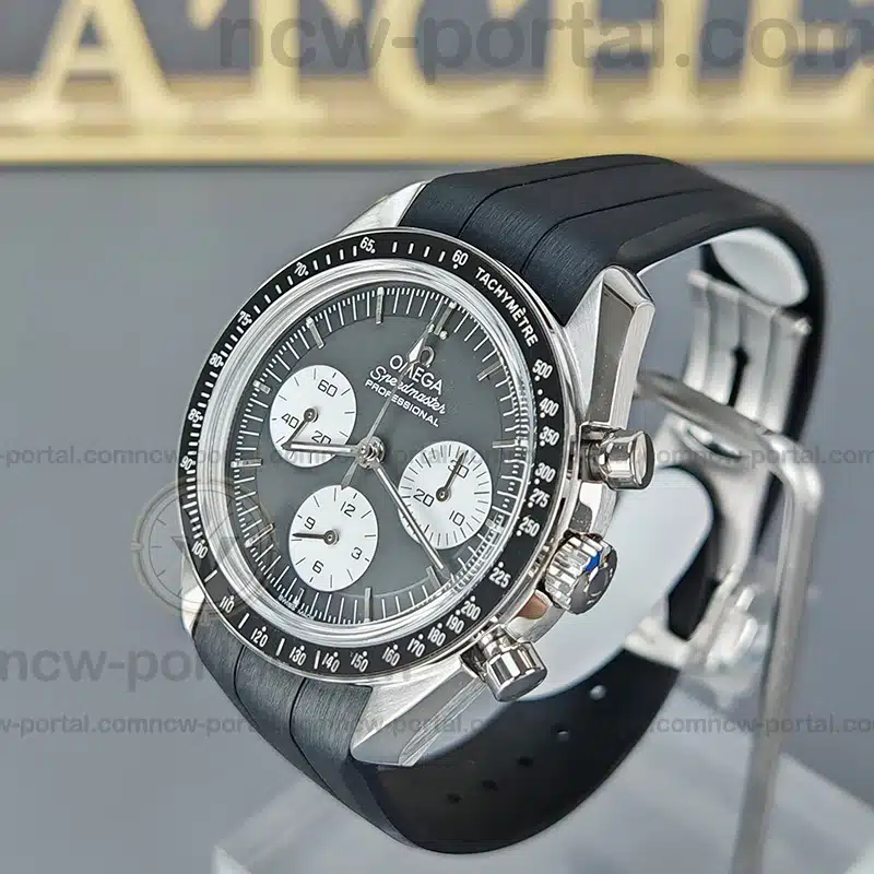 OMEGA Super Clone Watches 1:1 Speedmaster Moonwatch Professional 310.30.42.50.01.004 Black Rubber Strap 42mm