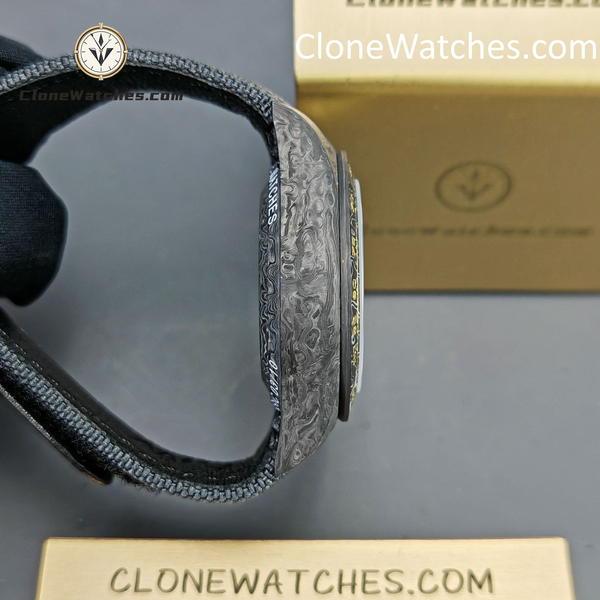 Modified Super Clone Watches 1:1 DiW Rolex Daytona NTPT Carbon “CREAM INVERT GOLD”