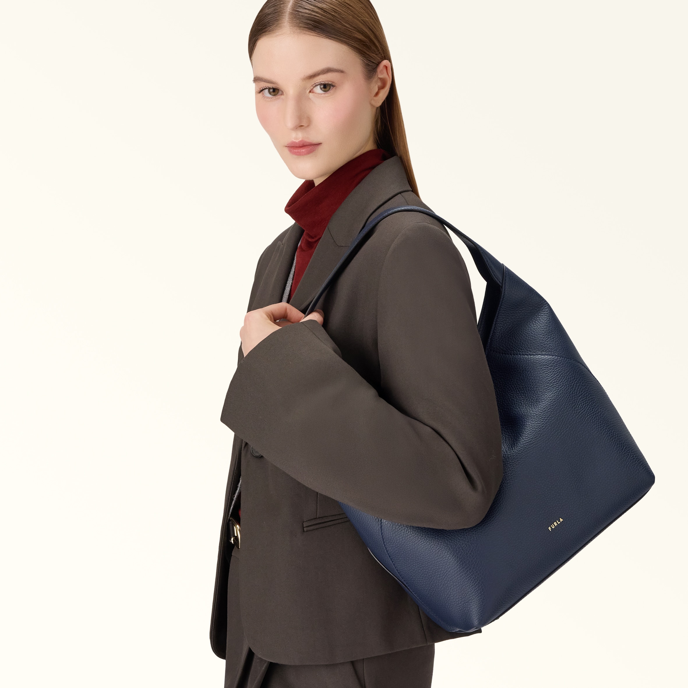 Furla Lara Shoulder Bag M