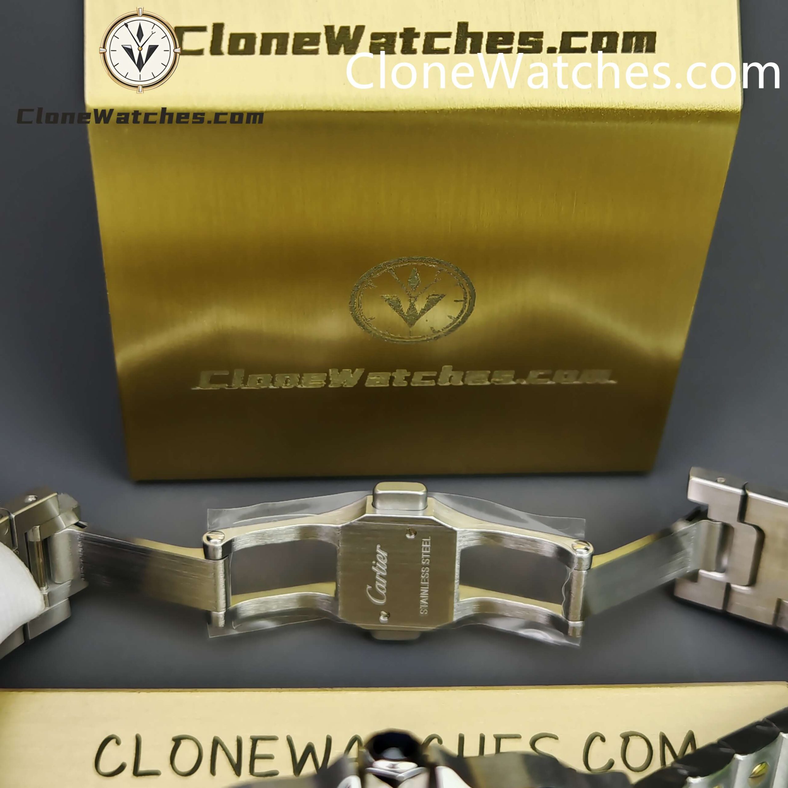 Cartier Super Clone Watches 1:1 Santos Series White Dial 18K gold plated 35.1MM W2SA0016