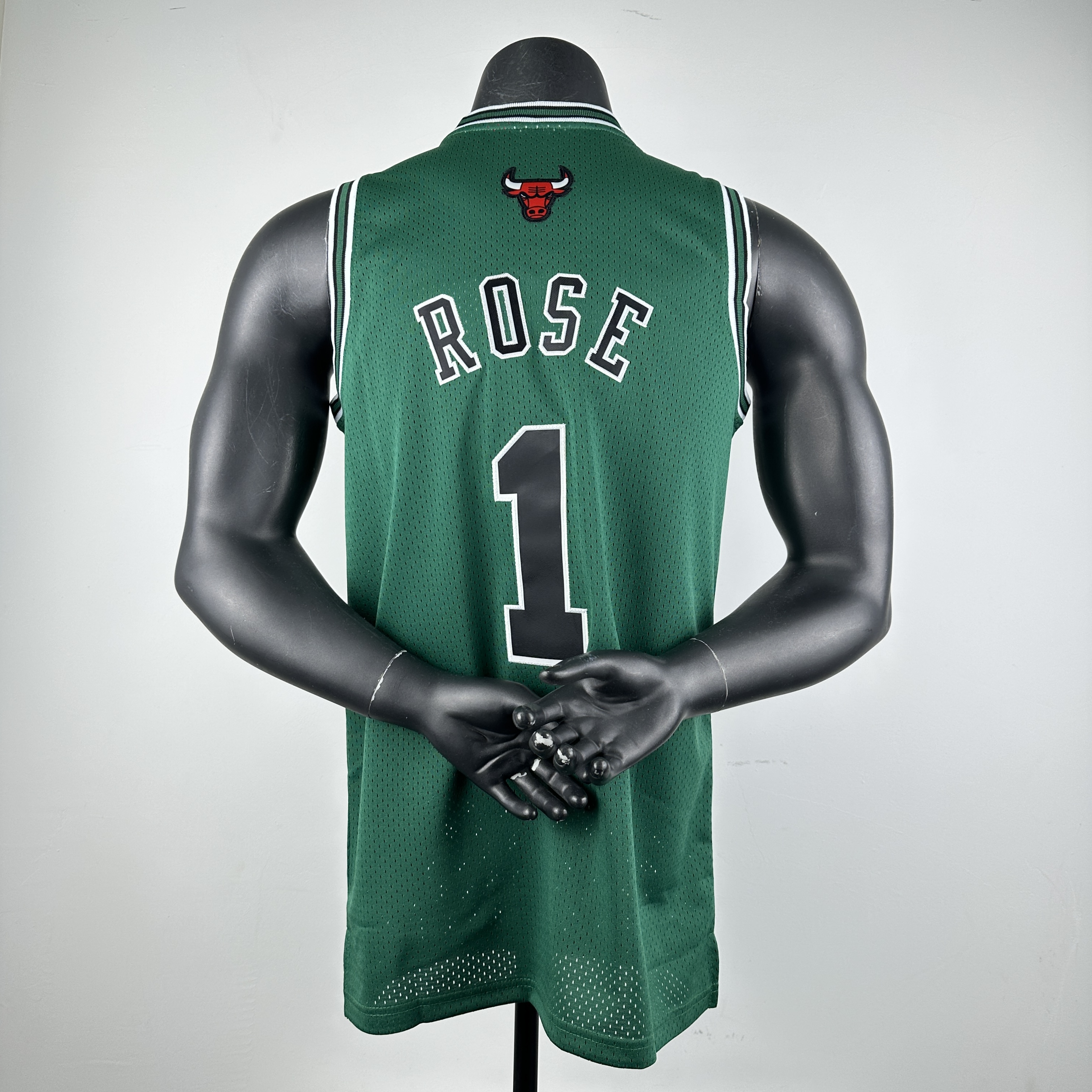 Embroidered MN Retro Jersey Bulls 08/09 Season Green No. 1 Rose