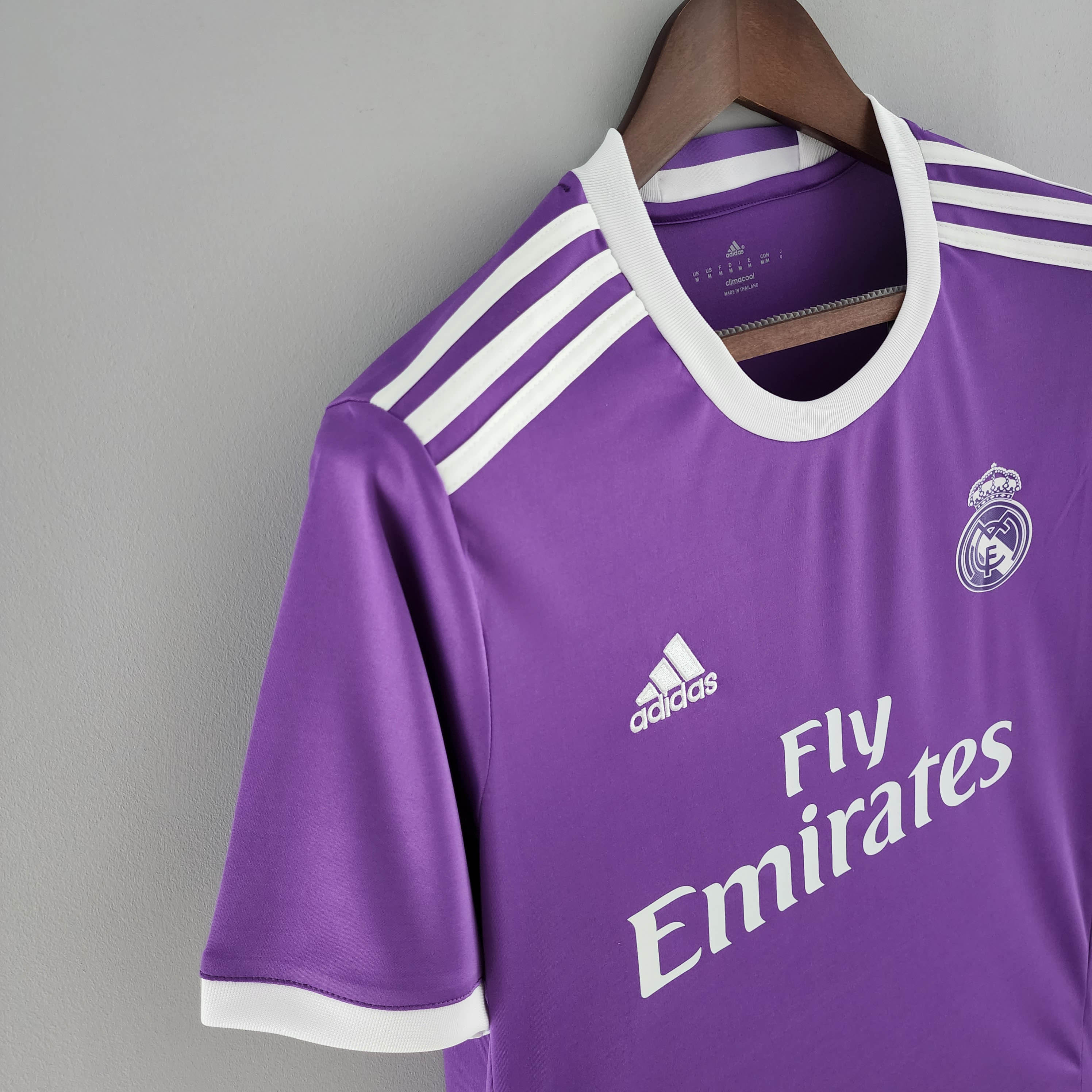 2016/17 Retro Real Madrid Away Jersey 1:1 Thai Quality - Fans Edition