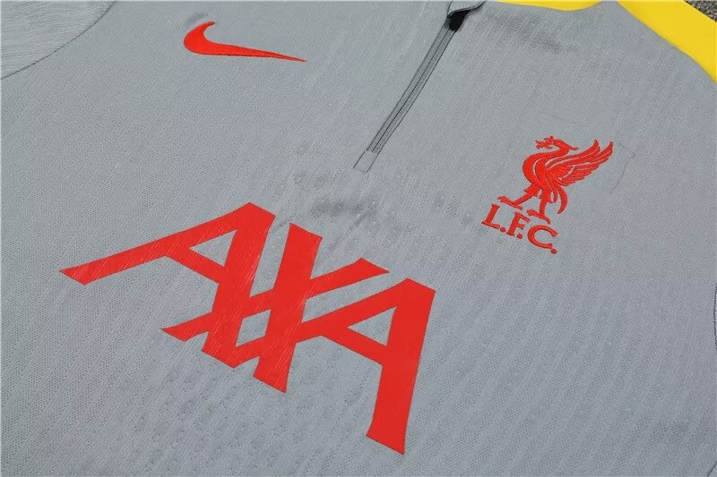 2024/25 LiverpoolHalf zipperTraining Clothing