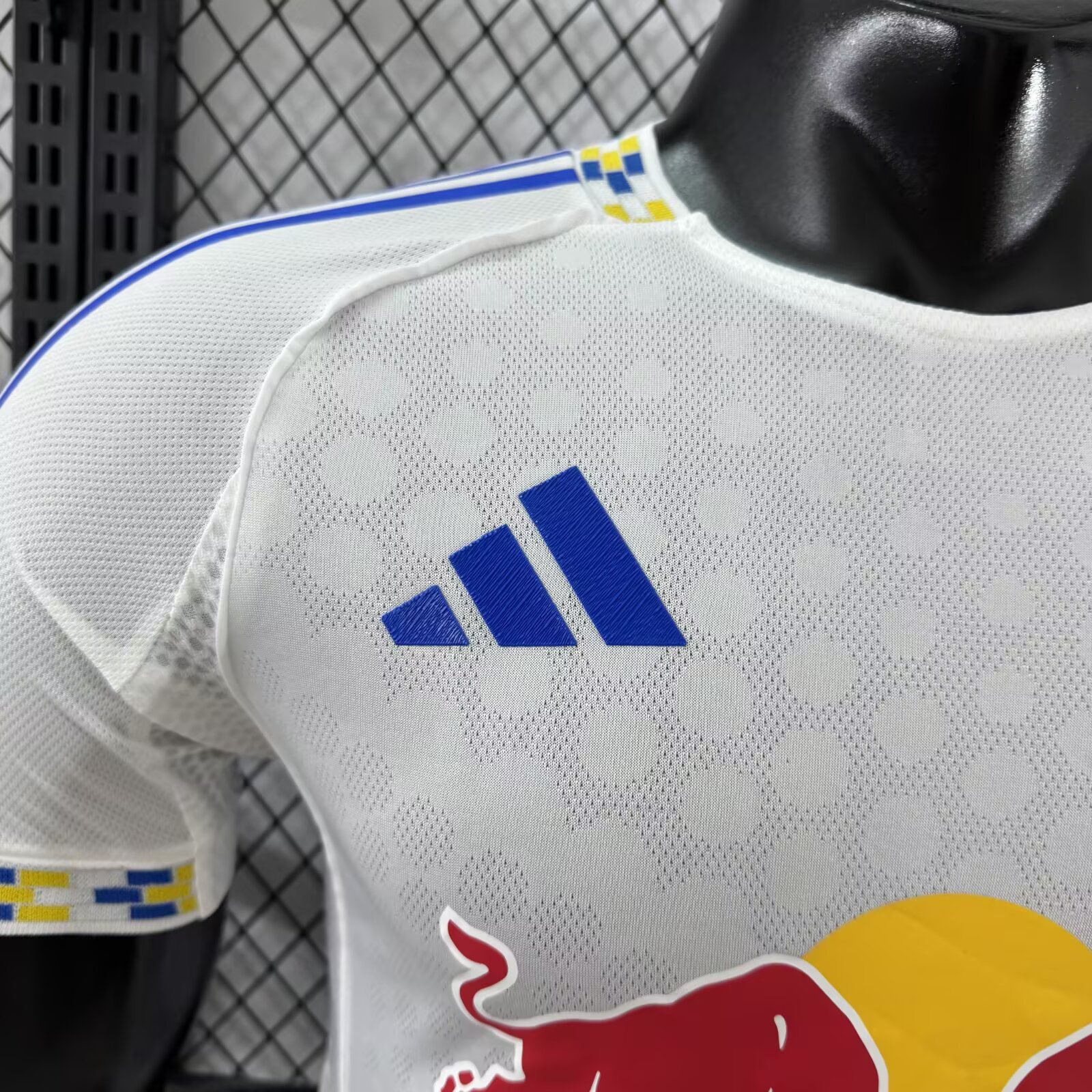 2025-26 Leeds United Home Shirt - Player Edition