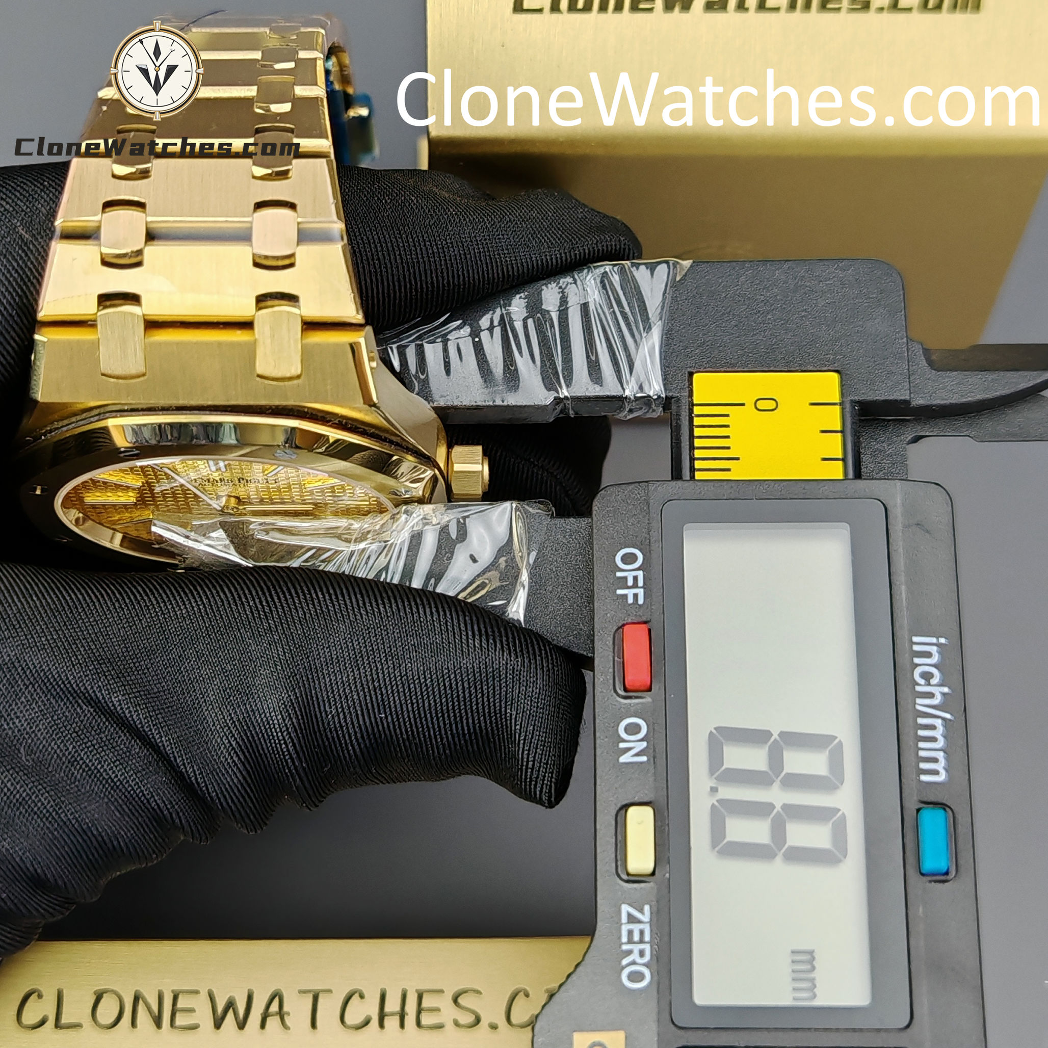 Audemars Piguet Super Clone Watches 1:1 Royal Oak “Jumbo” Extra-Thin Gold Dial 15202BA 39mm