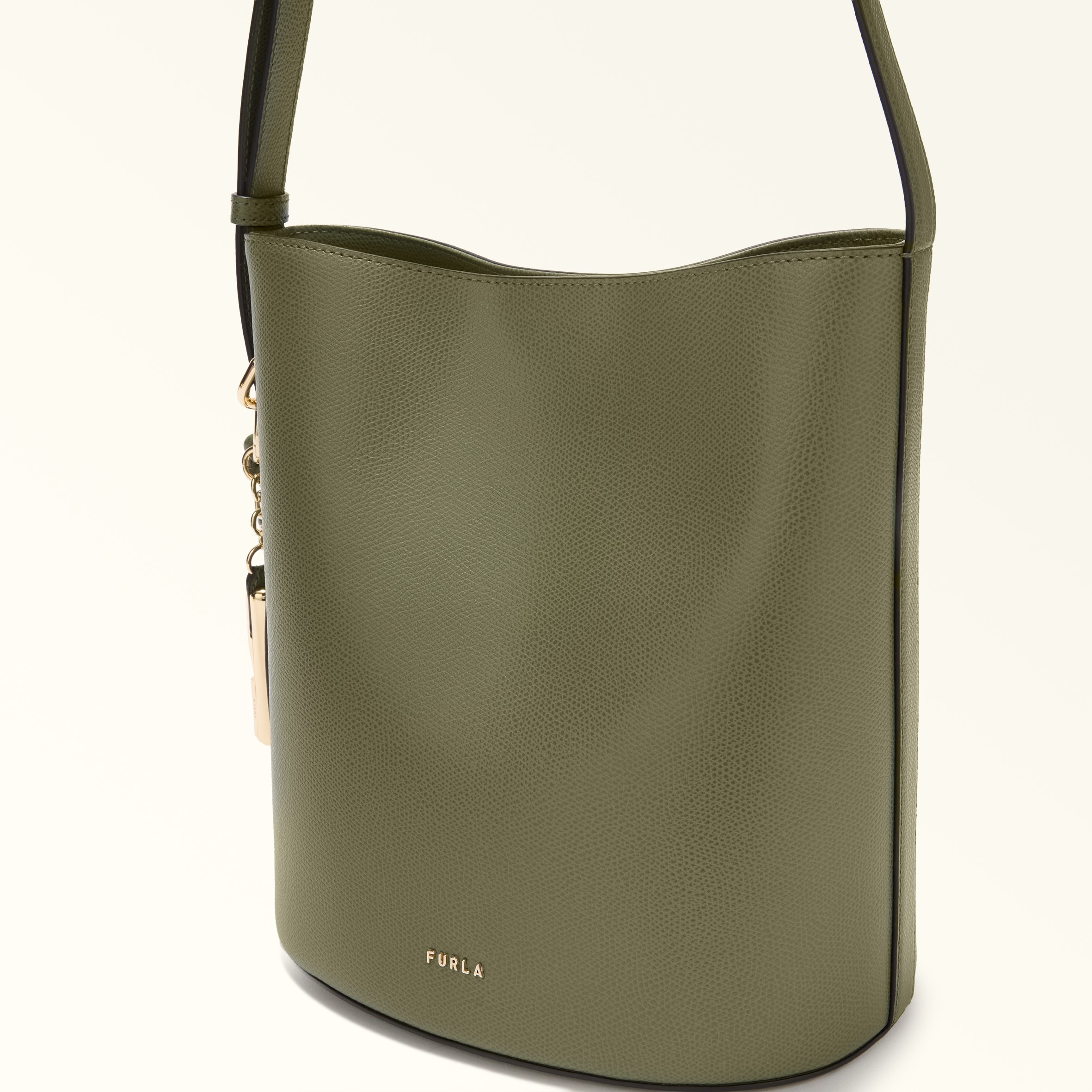 Furla Roxie Bucket Bag S