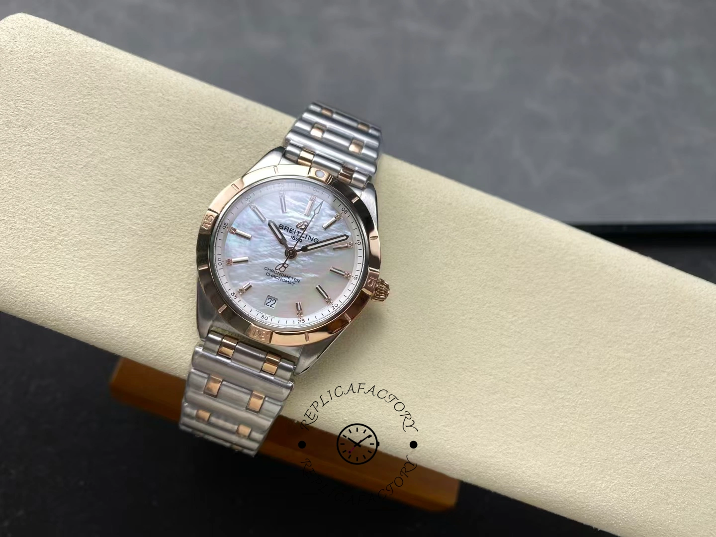 Breitling Chronomat Automatic 36 MOP Dial U10380101A2U1 Replica
