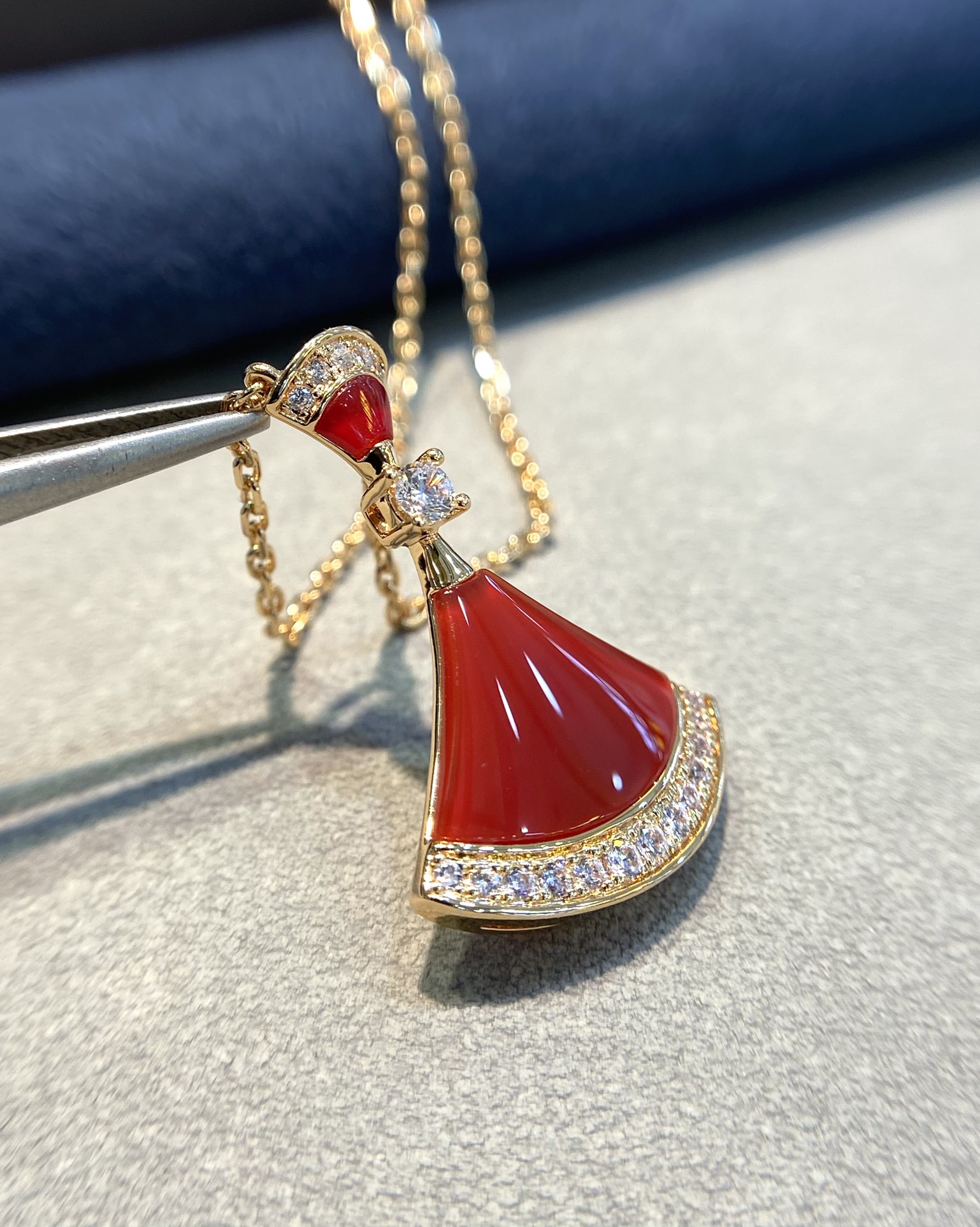 Bulgari Divas'Dream Necklace Series Red Chalcedony 18K Rose Gold